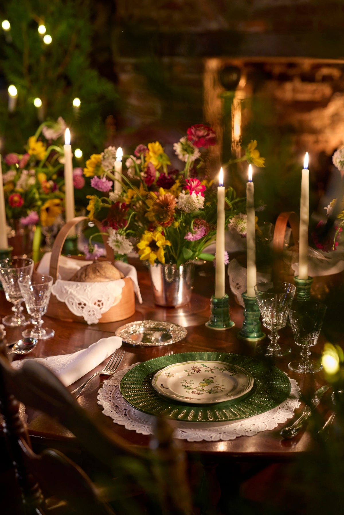 SET OF 8 CERAMIC GREEN CANDLESTICKS