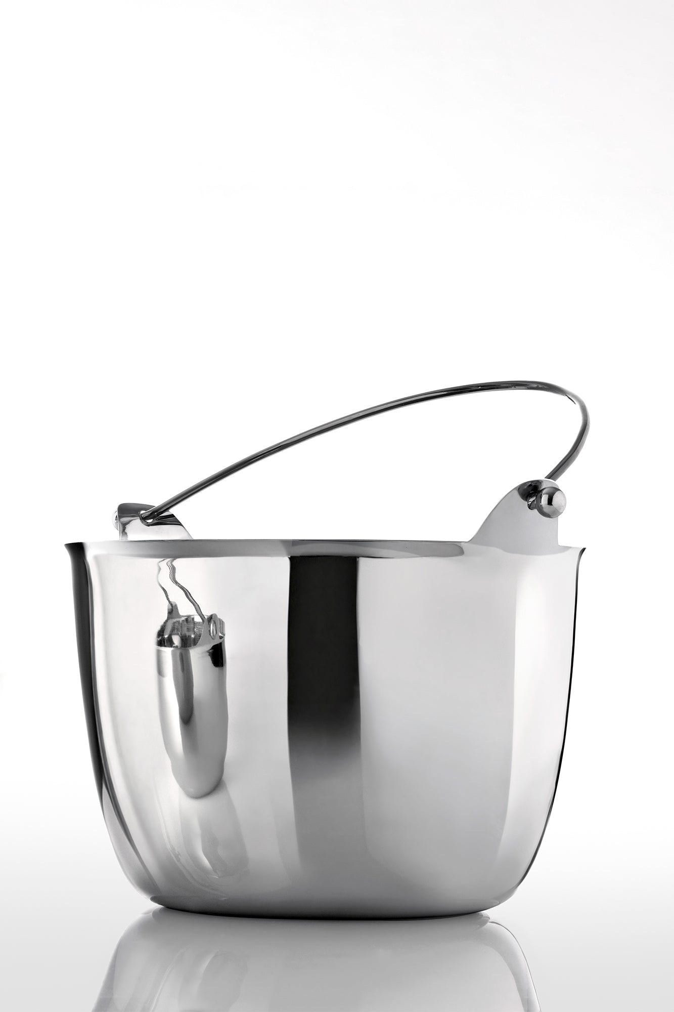 Cibic champagne cooler.