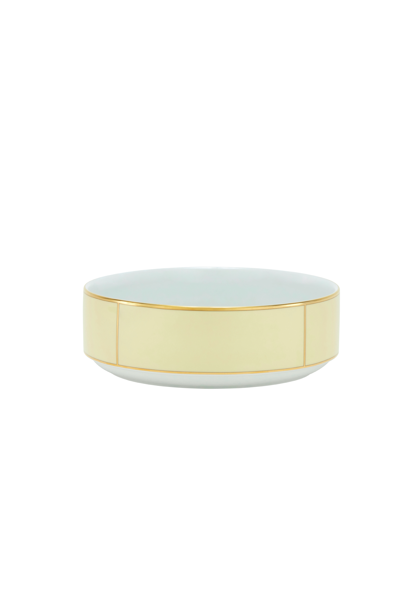 Ginori’s collection, Diva, is an homage to the vibrant energy of 1950s design, the glamour of the era's silver screen divas, and the timelessness that is Italian coffee culture. Four unexpected pastel colors feature in the collection: Celeste, Giallo, Rosa and Verde, all enhanced by gold detailing that accentuates the understated forms.