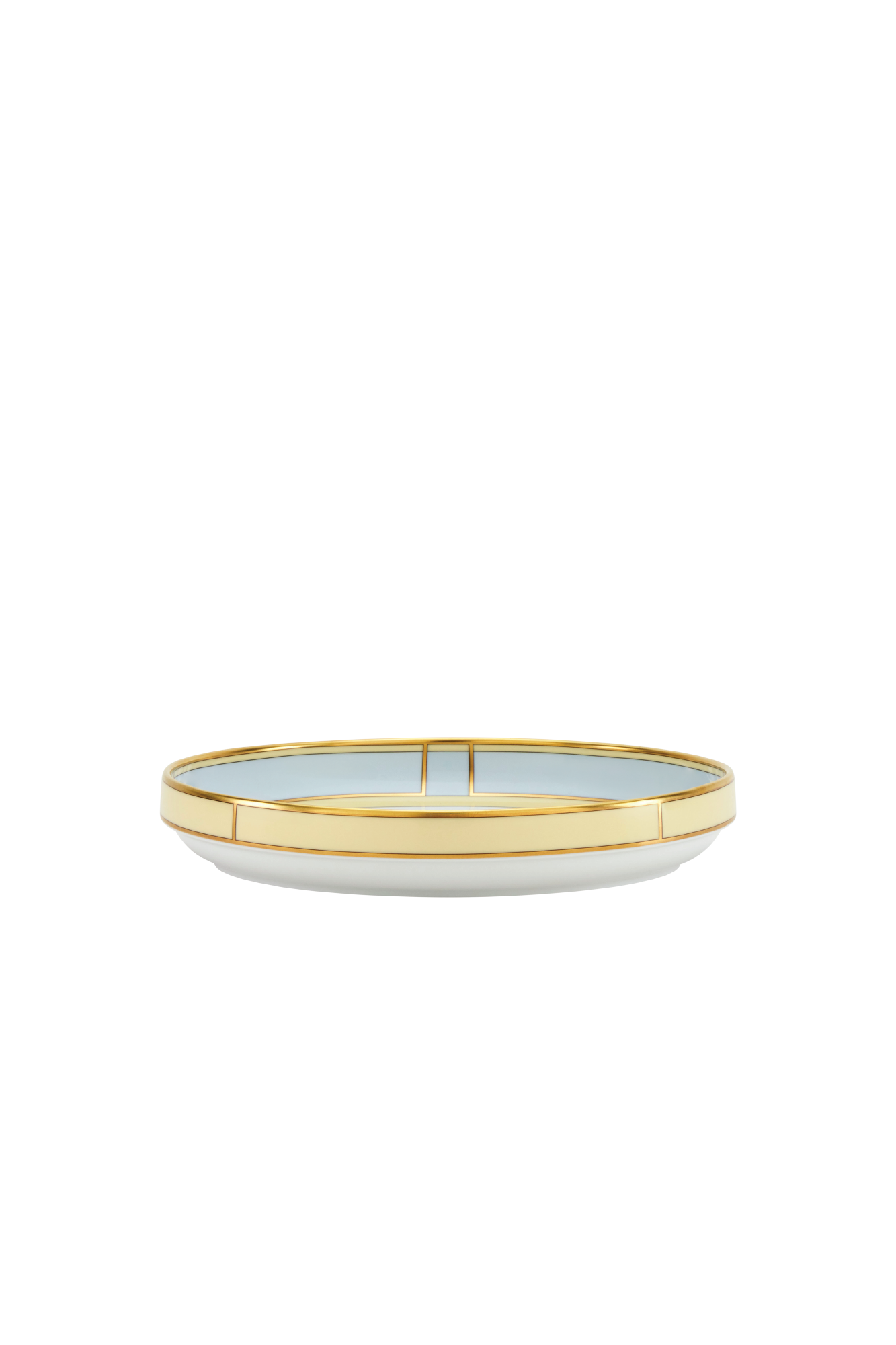 Ginori’s collection, Diva, is an homage to the vibrant energy of 1950s design, the glamour of the era's silver screen divas, and the timelessness that is Italian coffee culture. Four unexpected pastel colors feature in the collection: Celeste, Giallo, Rosa and Verde, all enhanced by gold detailing that accentuates the understated forms.