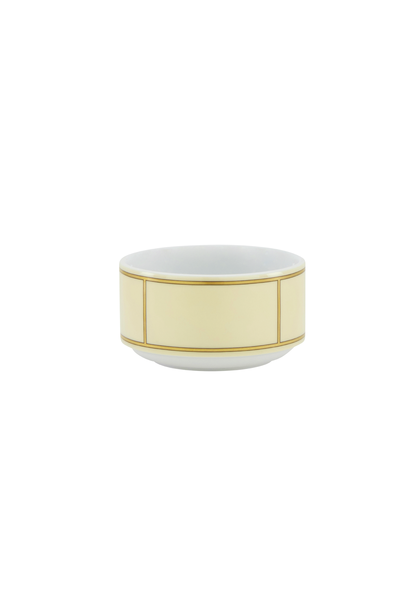 Ginori’s collection, Diva, is an homage to the vibrant energy of 1950s design, the glamour of the era's silver screen divas, and the timelessness that is Italian coffee culture. Four unexpected pastel colors feature in the collection: Celeste, Giallo, Rosa and Verde, all enhanced by gold detailing that accentuates the understated forms.