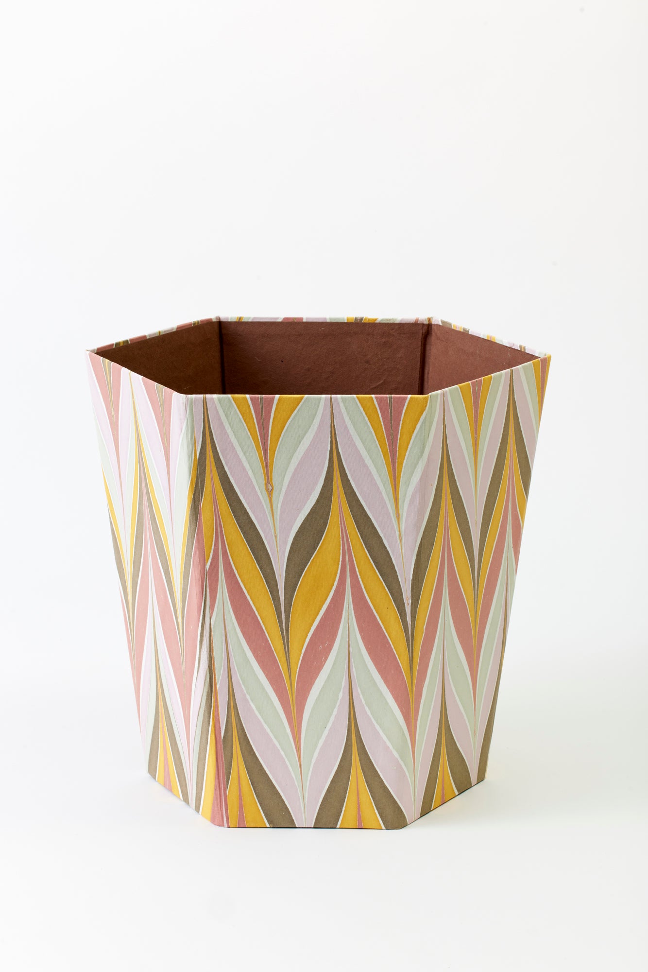 Marbled desk accessories.