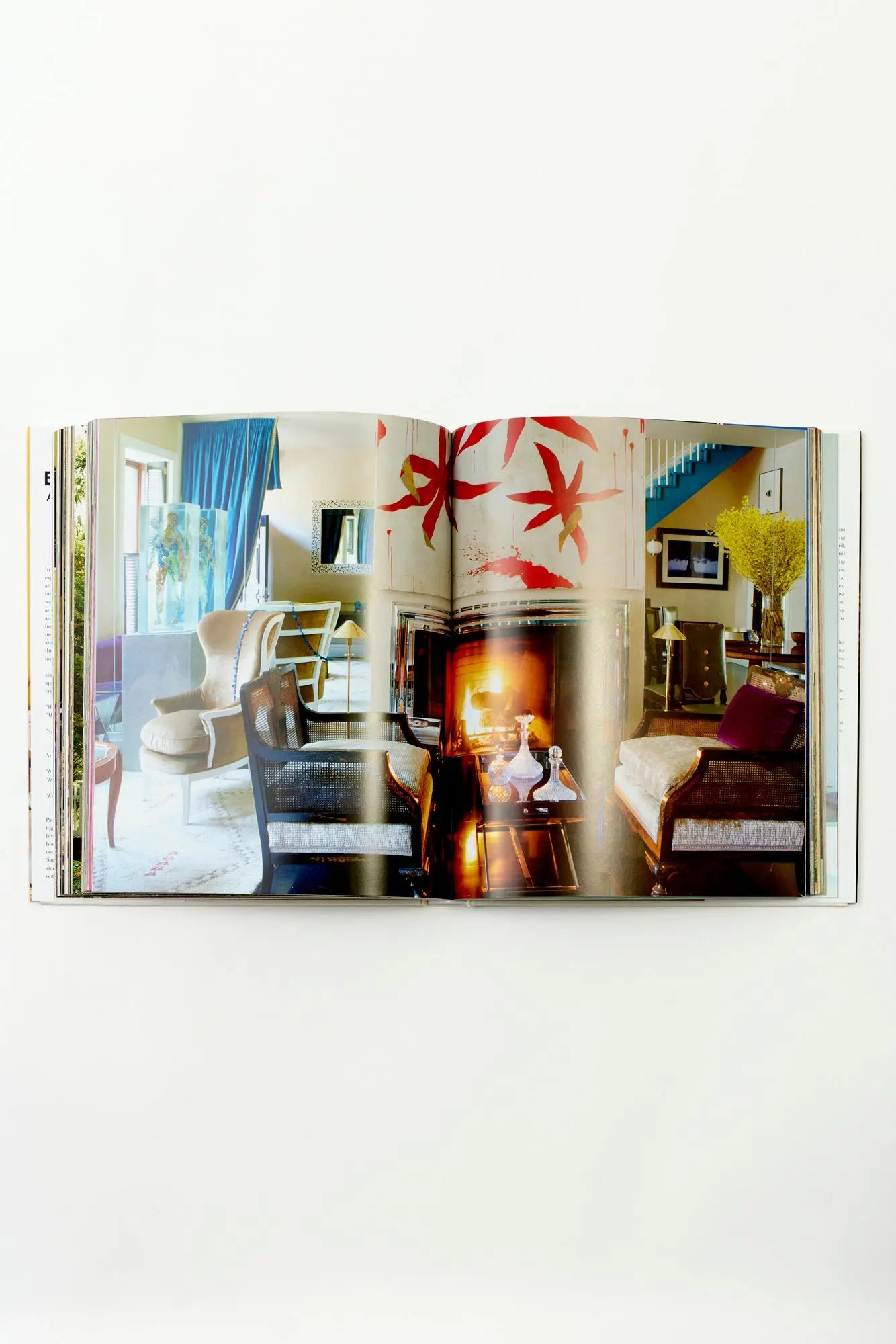 Enter the world of interior design through the lens of Jeffrey Bilhuber's thirty years of expertise and creative genius.