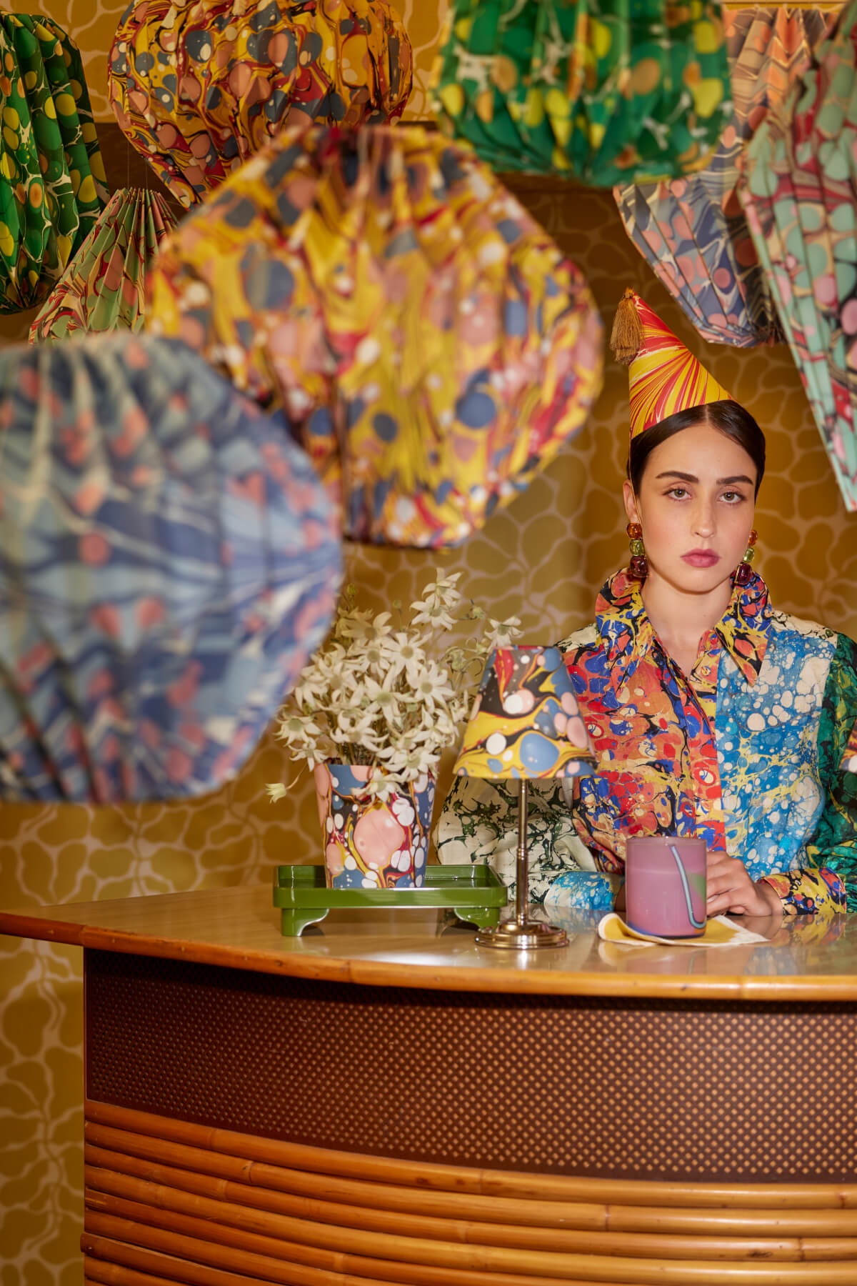 Marbled paper lampshade and cachepot in barnum.