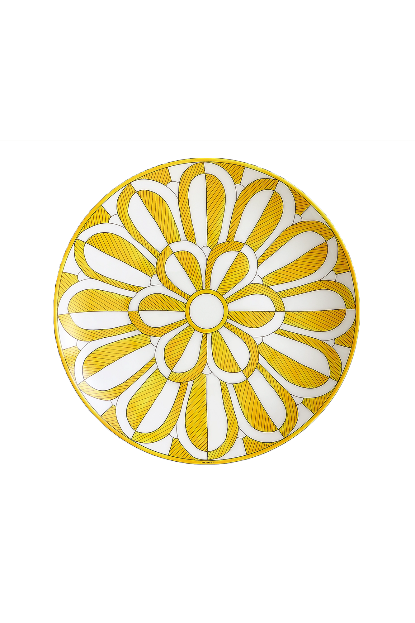 This architectural design by Arielle de Brichambaut for Hermès is intensely ablaze, its graphic forms radiating with warmth. The subtle variation in shades of yellow and the cross-hatched contours give depth to this ode to summer. Convivial, carefree, and even more beautiful in person - just like you. Fine porcelain. Made in France.