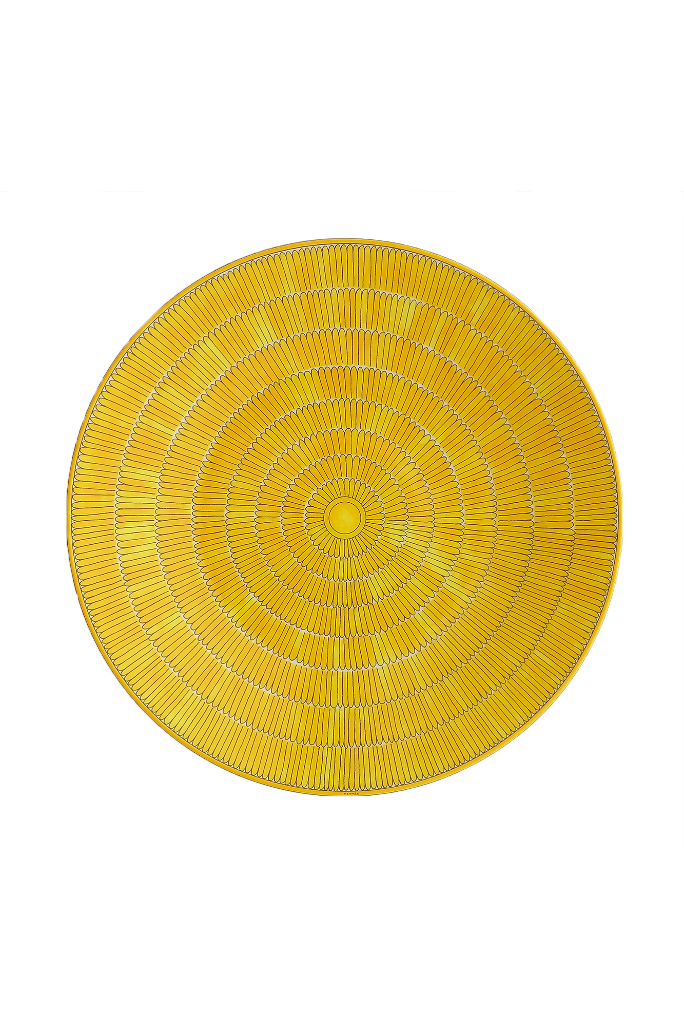This architectural design by Arielle de Brichambaut for Hermès is intensely ablaze, its graphic forms radiating with warmth. The subtle variation in shades of yellow and the cross-hatched contours give depth to this ode to summer. Convivial, carefree, and even more beautiful in person - just like you. Fine porcelain. Made in France.