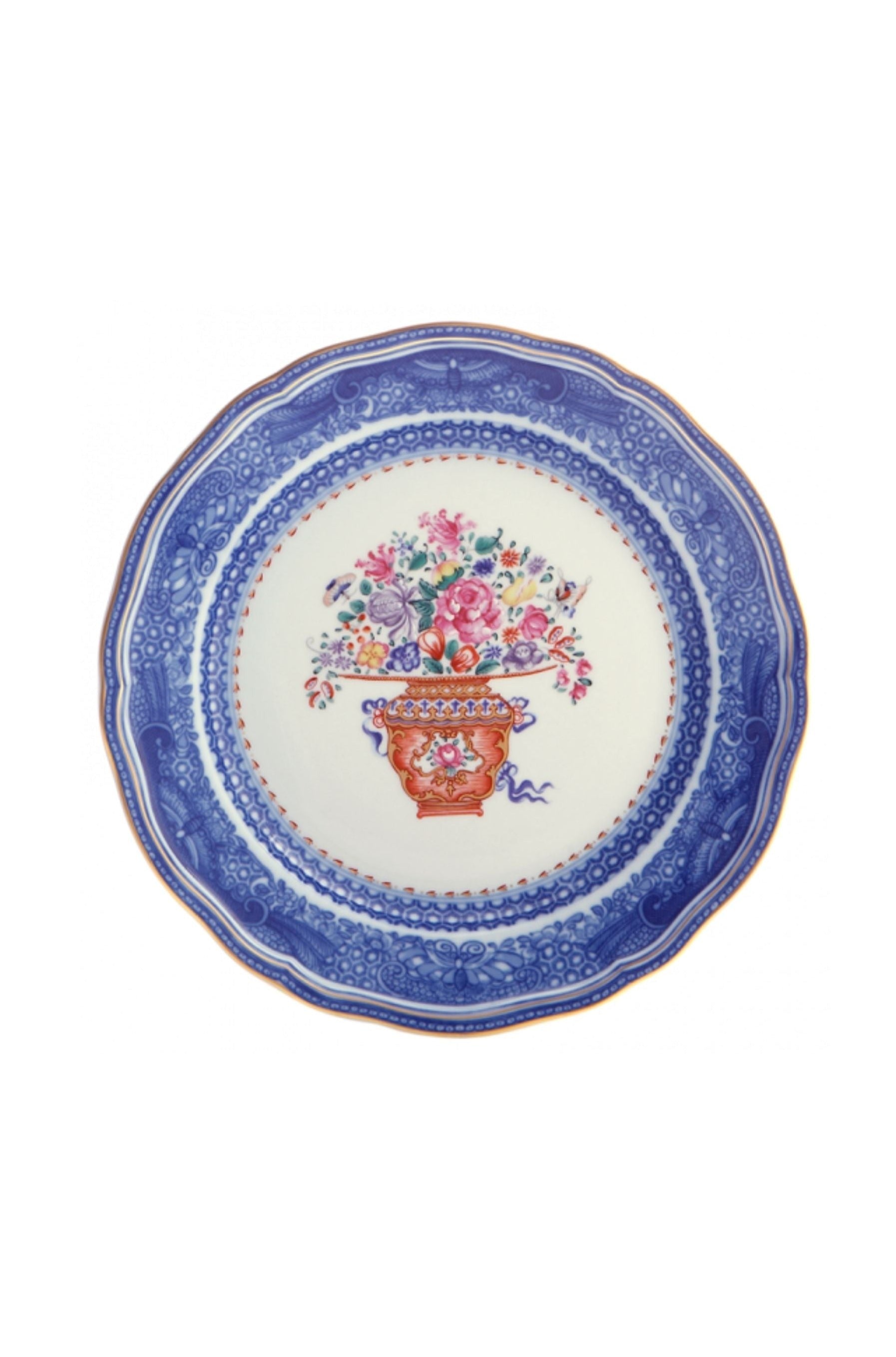 Dinnerware. A charming bouquet in a basket, adapted from an 18th-century Chinese export Hong bowl, is surrounded by the classic blue and white Fitzhugh border.