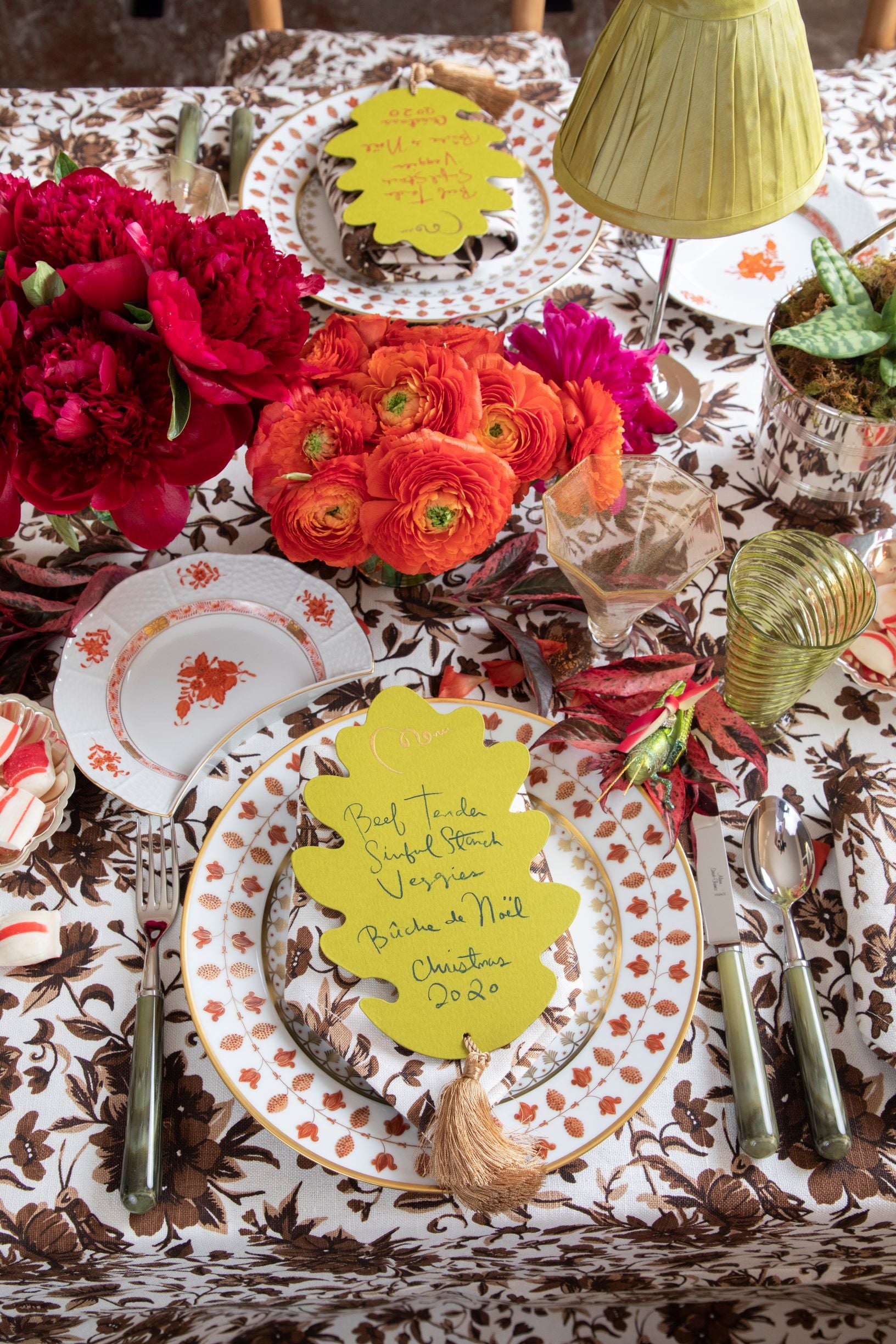 SET OF 16 HAPPY MENOCAL MENU CARDS.