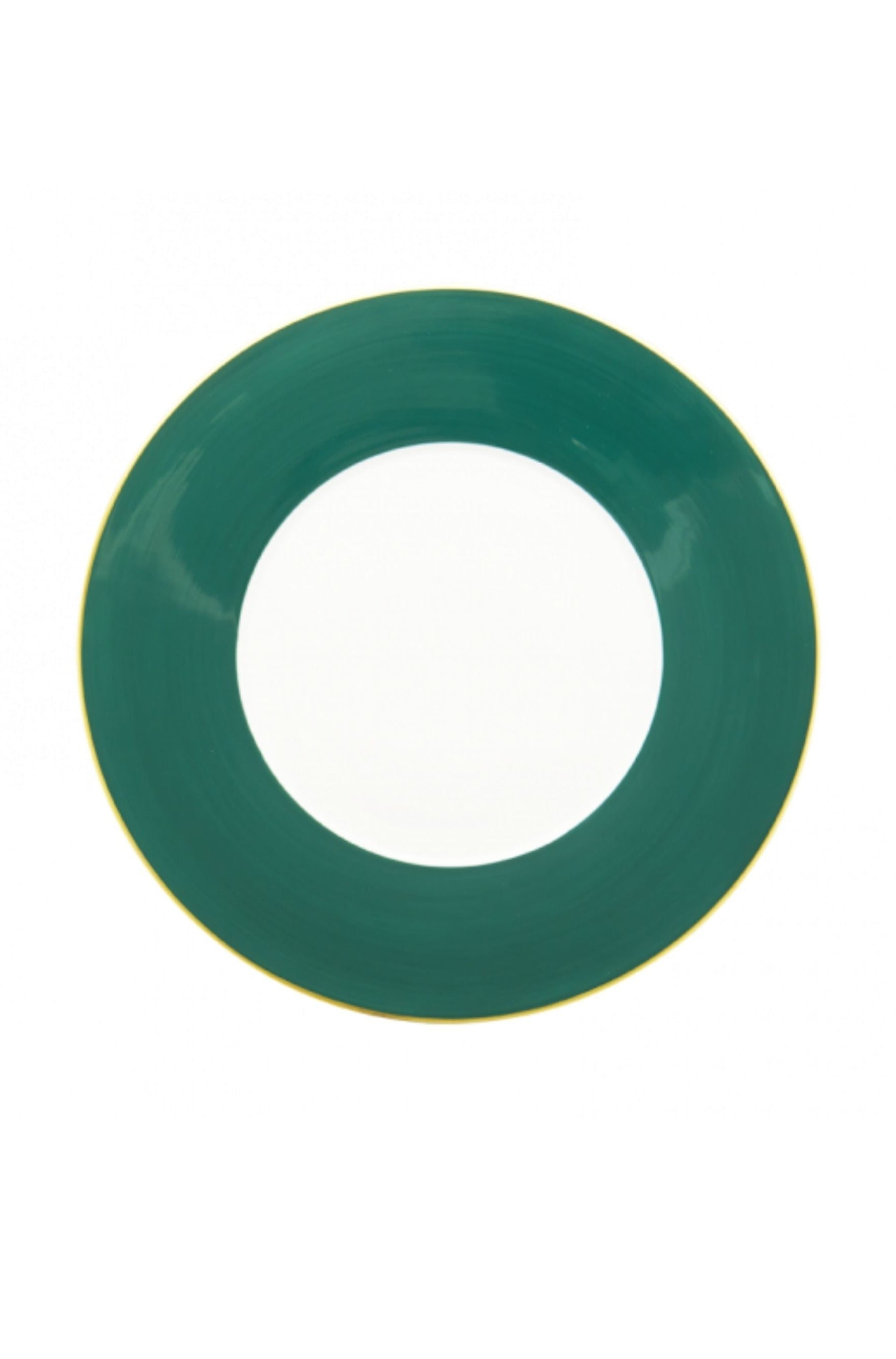 R. Haviland and C. Parlon presents Lexington dinnerware in Emerald: hand-painted and banded plates to complement a wide range of décor. Choose from over twenty radiant colors offered in Dinner plates, Dessert plates, Bread Butter plates, Presentation plates, mugs, and saucers.