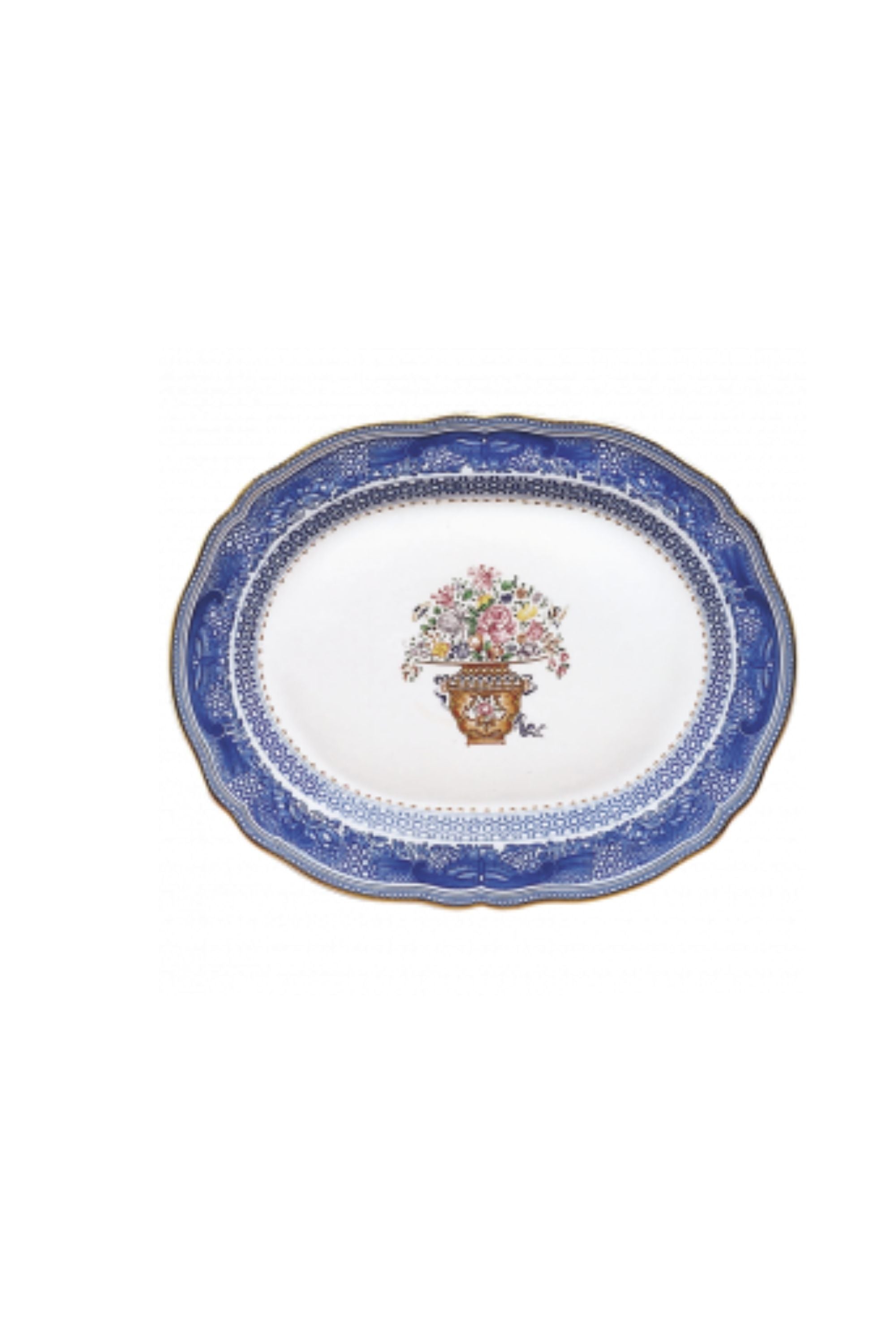 Dinner serving dishes. A charming bouquet in a basket, adapted from an 18th-century Chinese export Hong bowl, is surrounded by the classic blue and white Fitzhugh border.