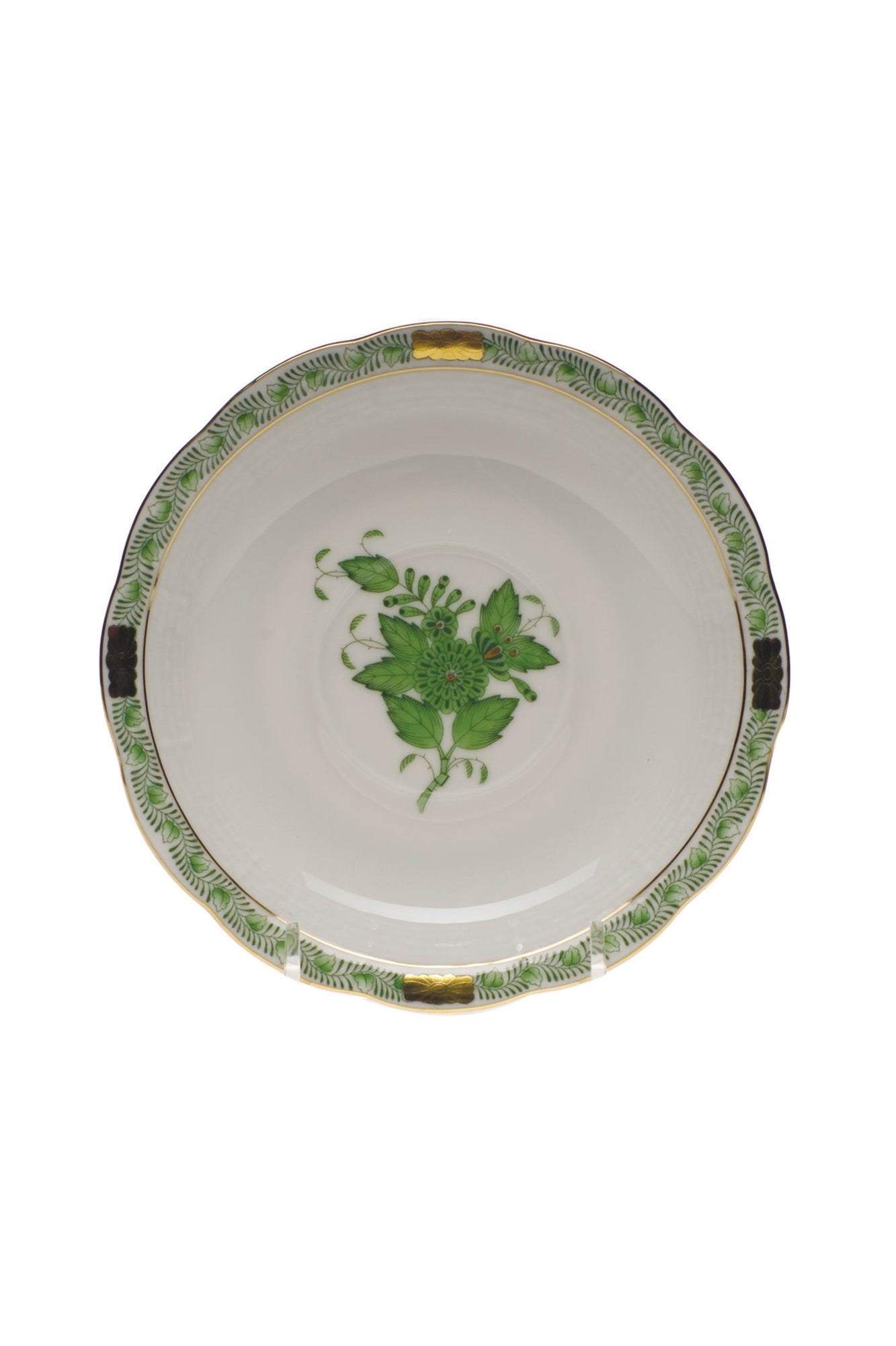 Chinese Bouquet is one of Herend’s most popular Oriental designs from the 1930s. Each piece is hand painted on white porcelain including 24k accents.