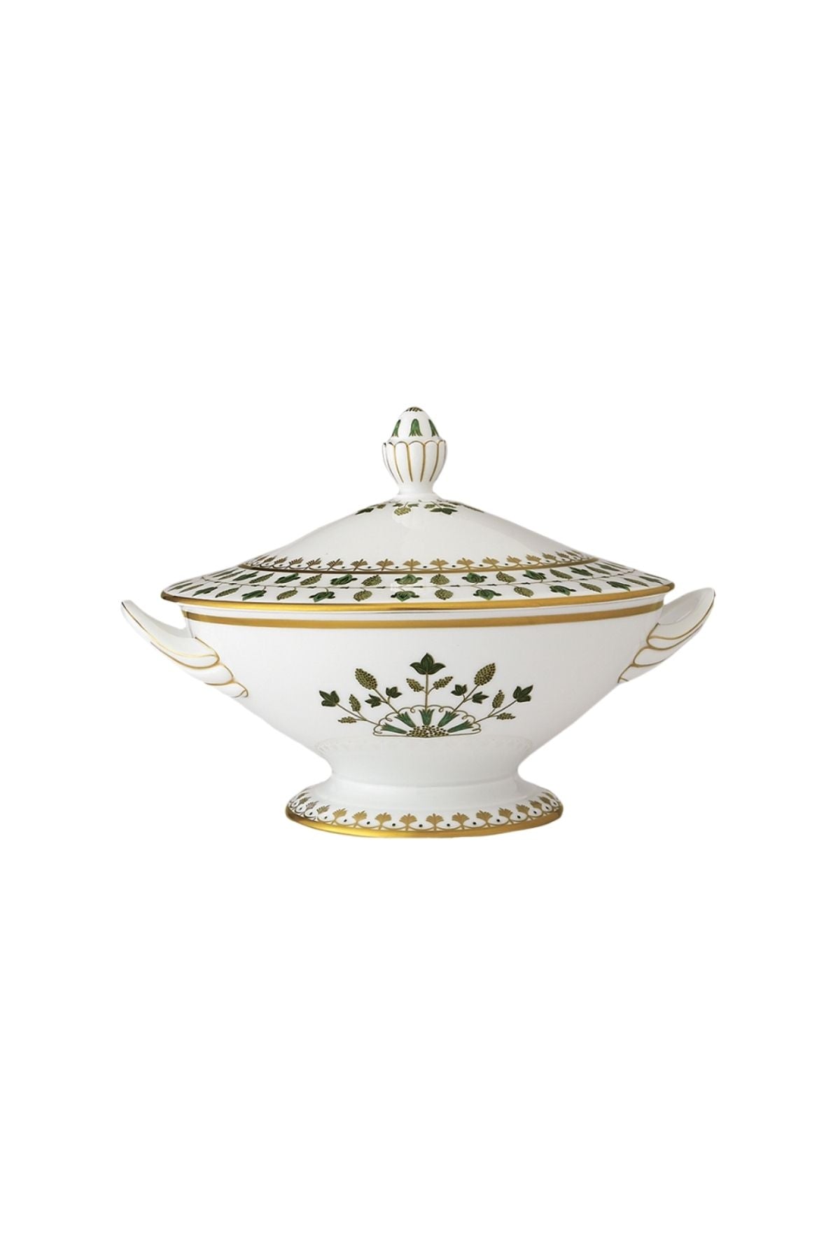 Matignon Green. This elegant dinnerware was created by Robert Haviland and C. Parlon in collaboration with the then Prime Minister and is based on a Japanese design.