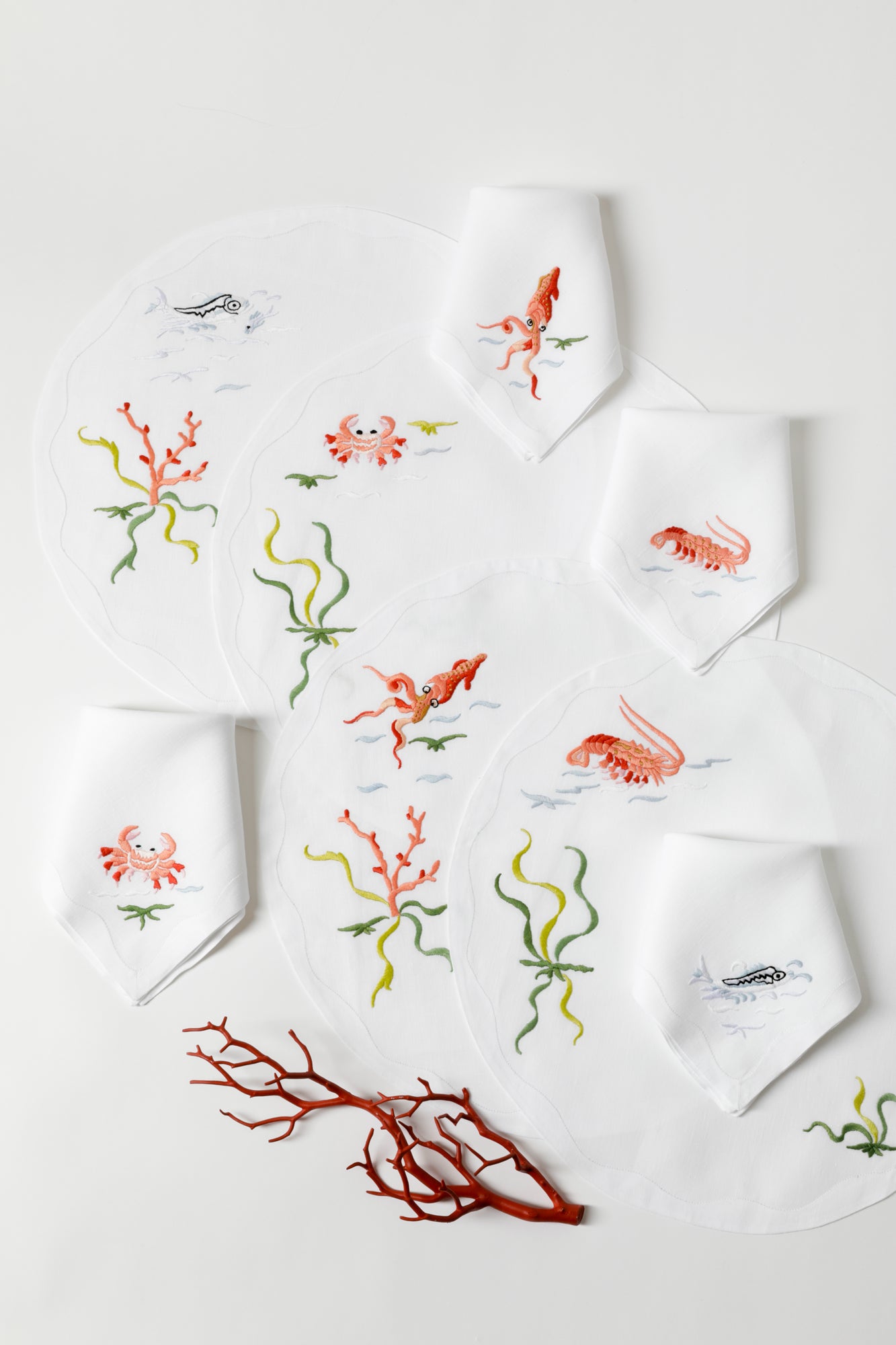 Dinner napkin linen with crustaceans stitched. Made in Madeira, Portugal.