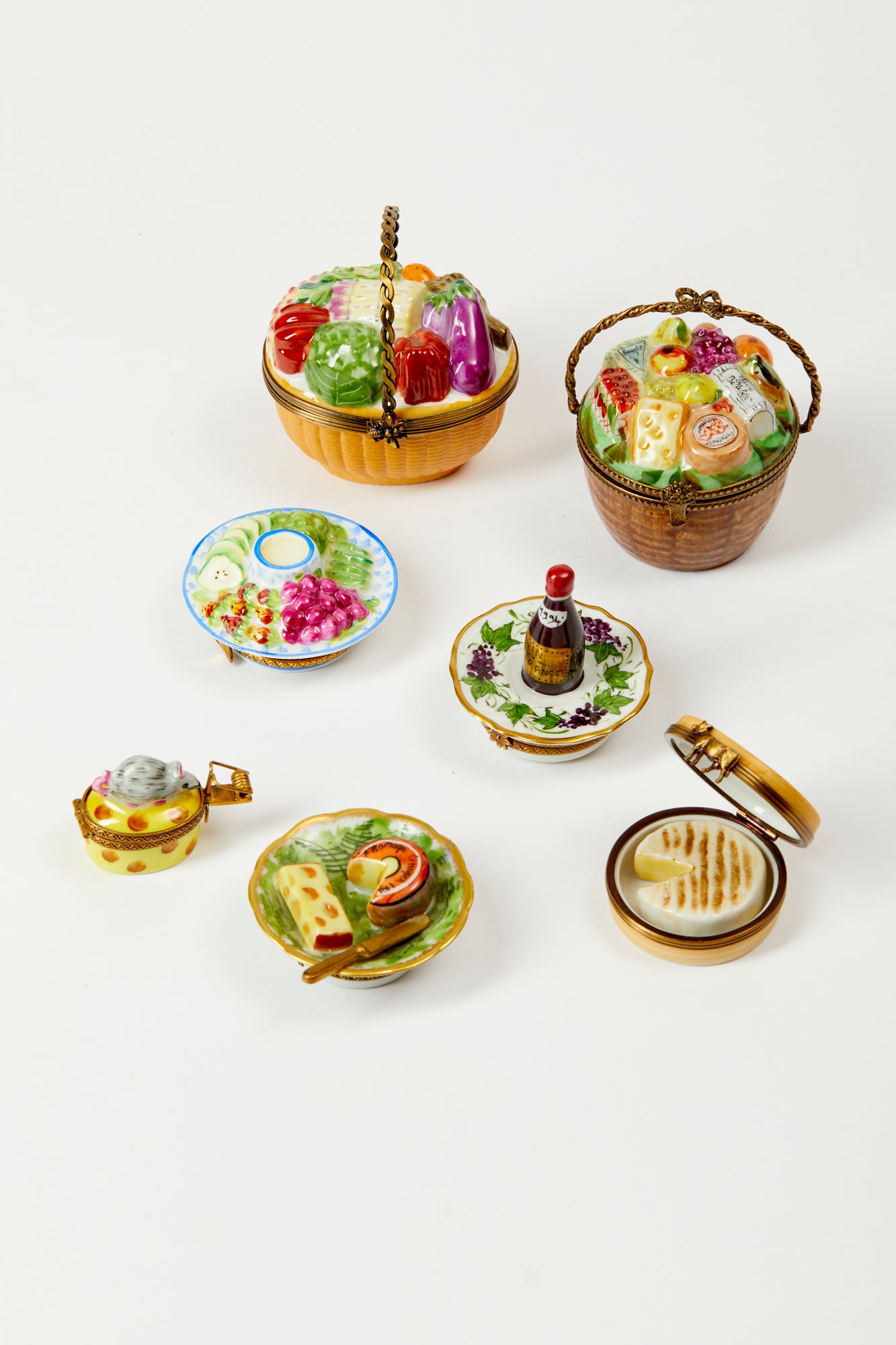 Vintage picnic items limoge boxes.