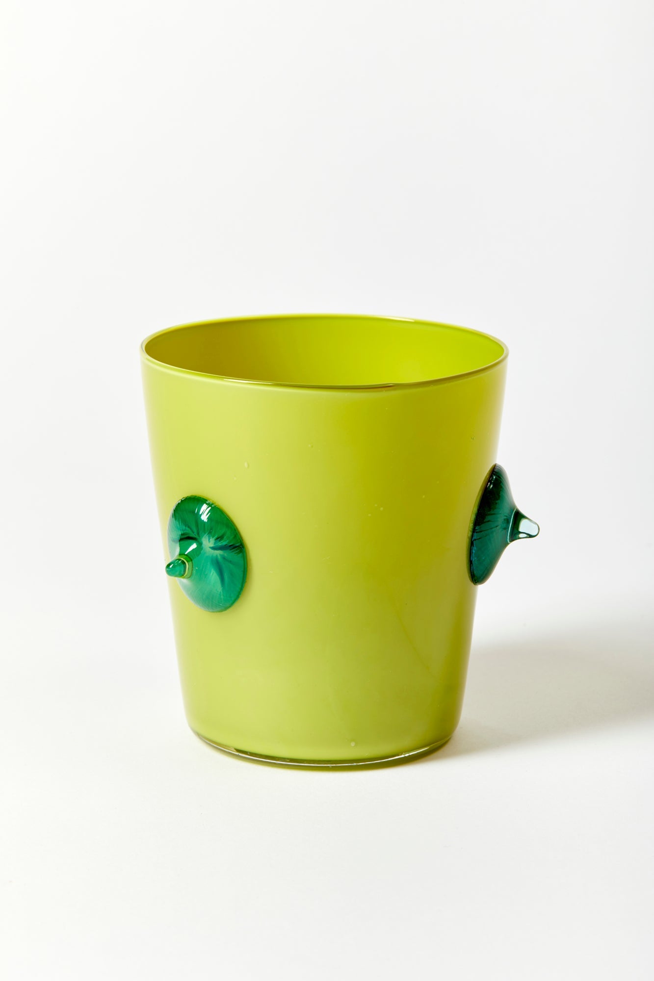 Asp & Hand is a glass design studio in the Pacific Northwest founded by artists and couple Blair and Eli Hansen.