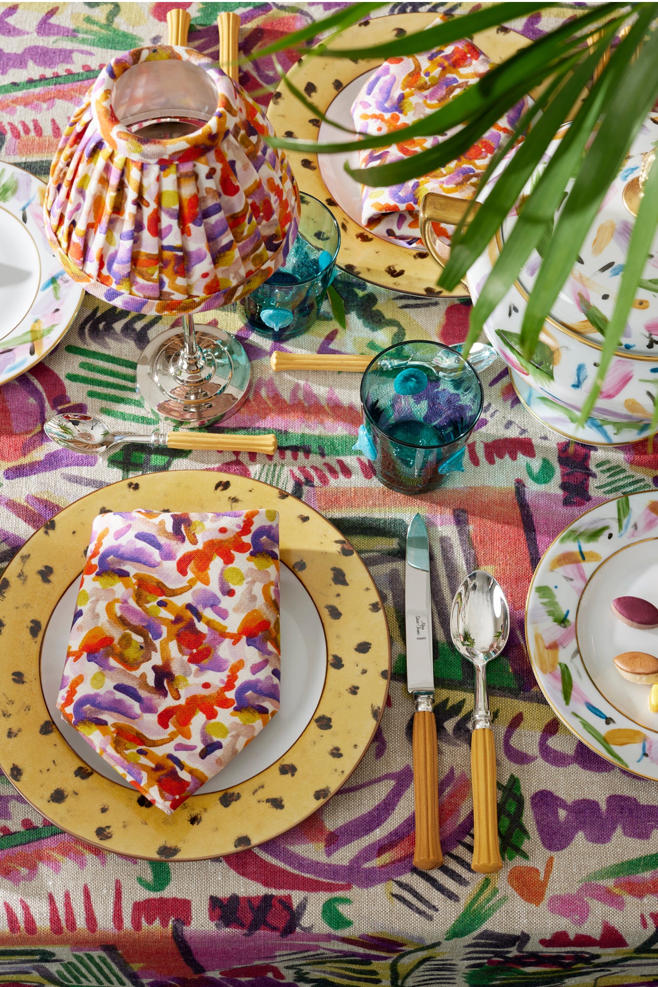 Asp & Hand is a glass design studio in the Pacific Northwest founded by artists and couple Blair and Eli Hansen.