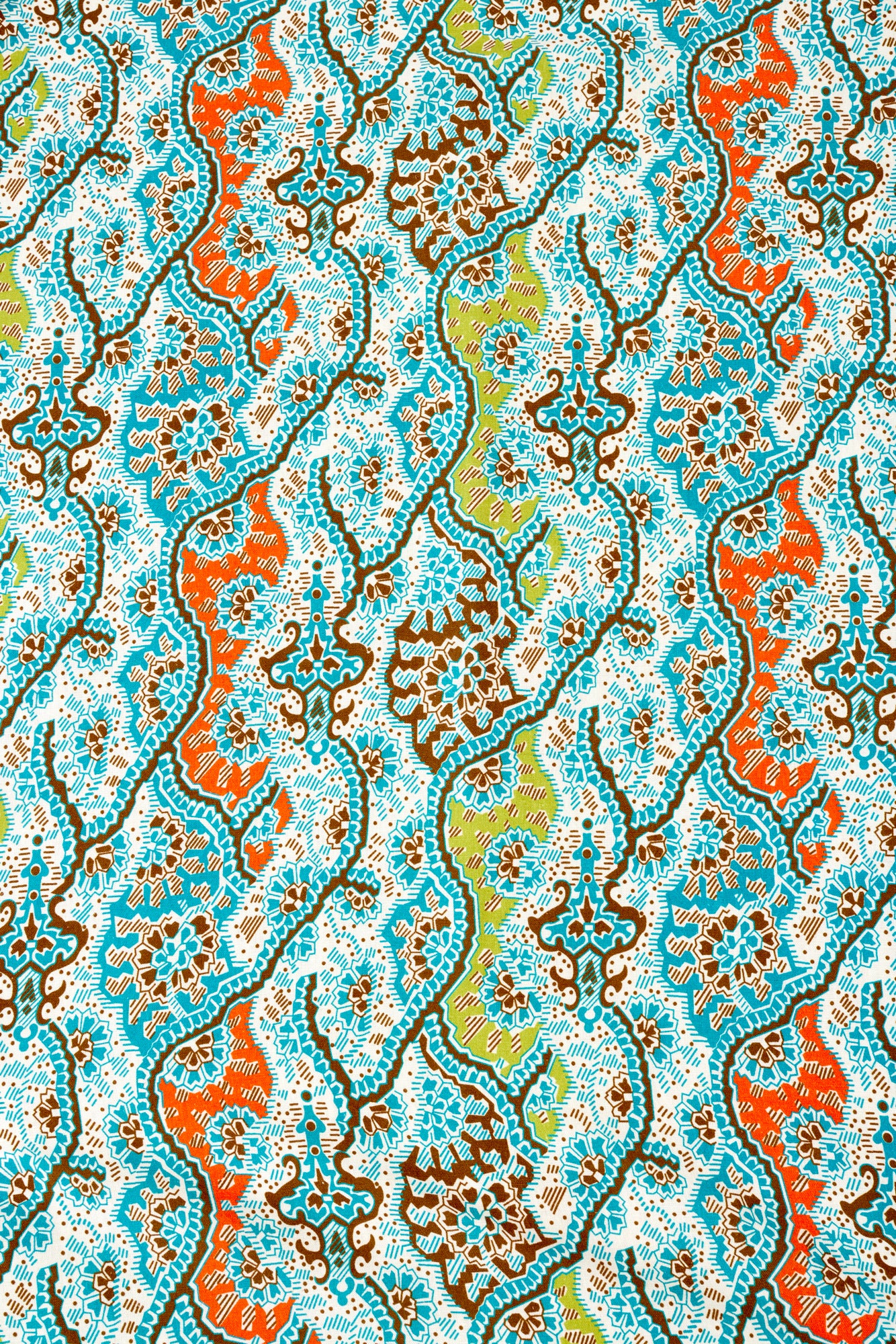 Gypset hand-blocked linen tablecloth to the floor.