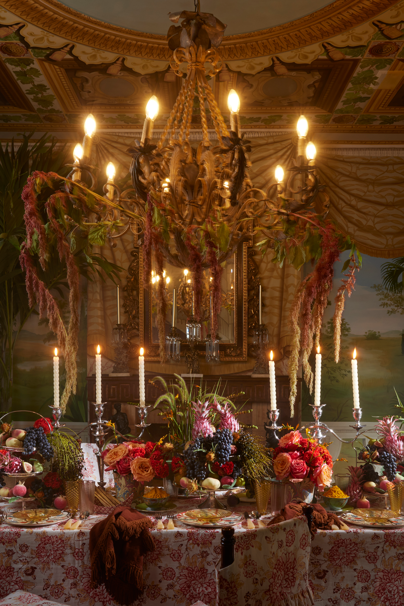 Elaborate table for 8.
