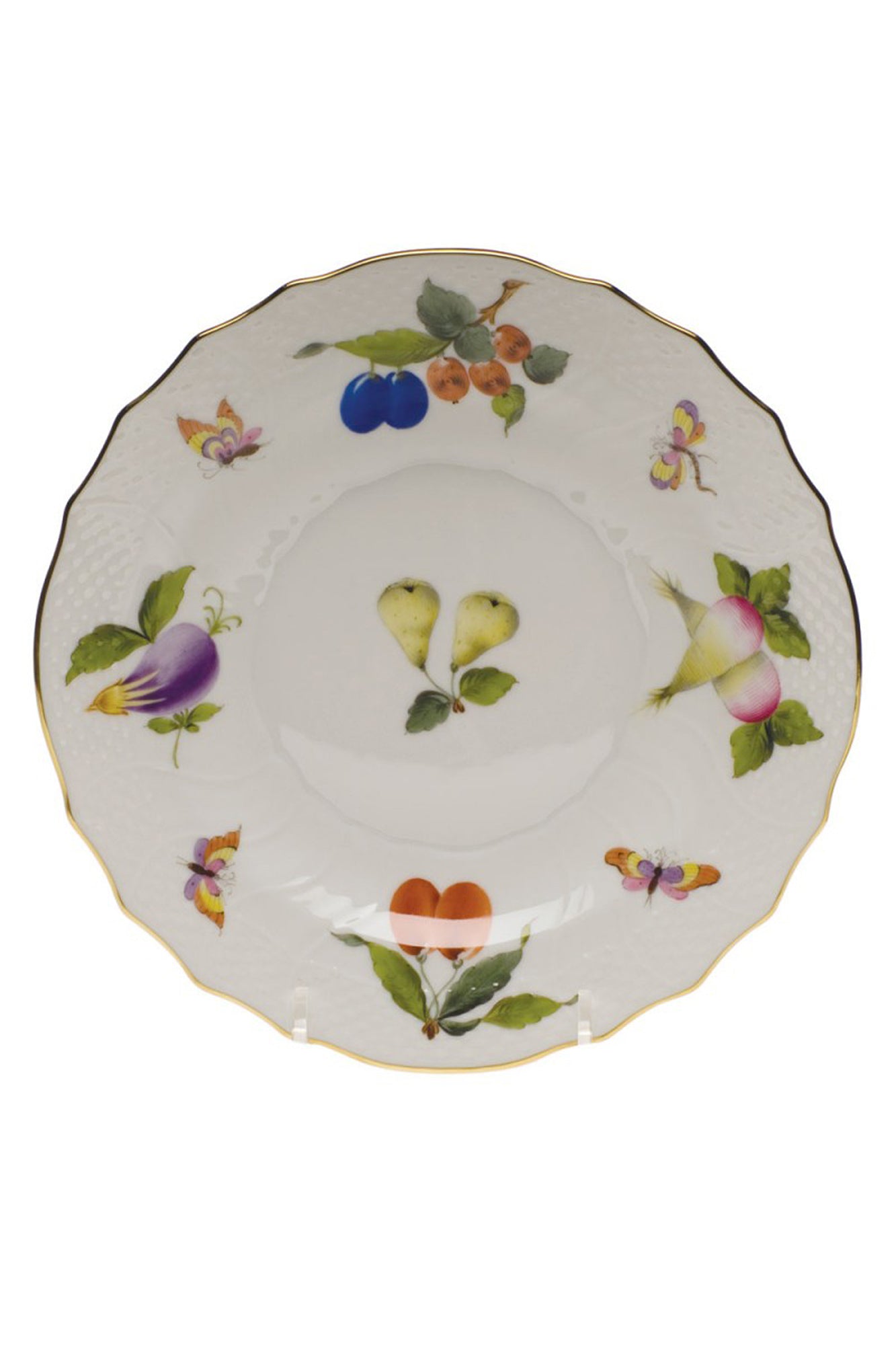 Market Garden designs on porcelain. Five piece place setting includes dinner plate, dessert plate, bread & butter plate and tea cup with saucer.