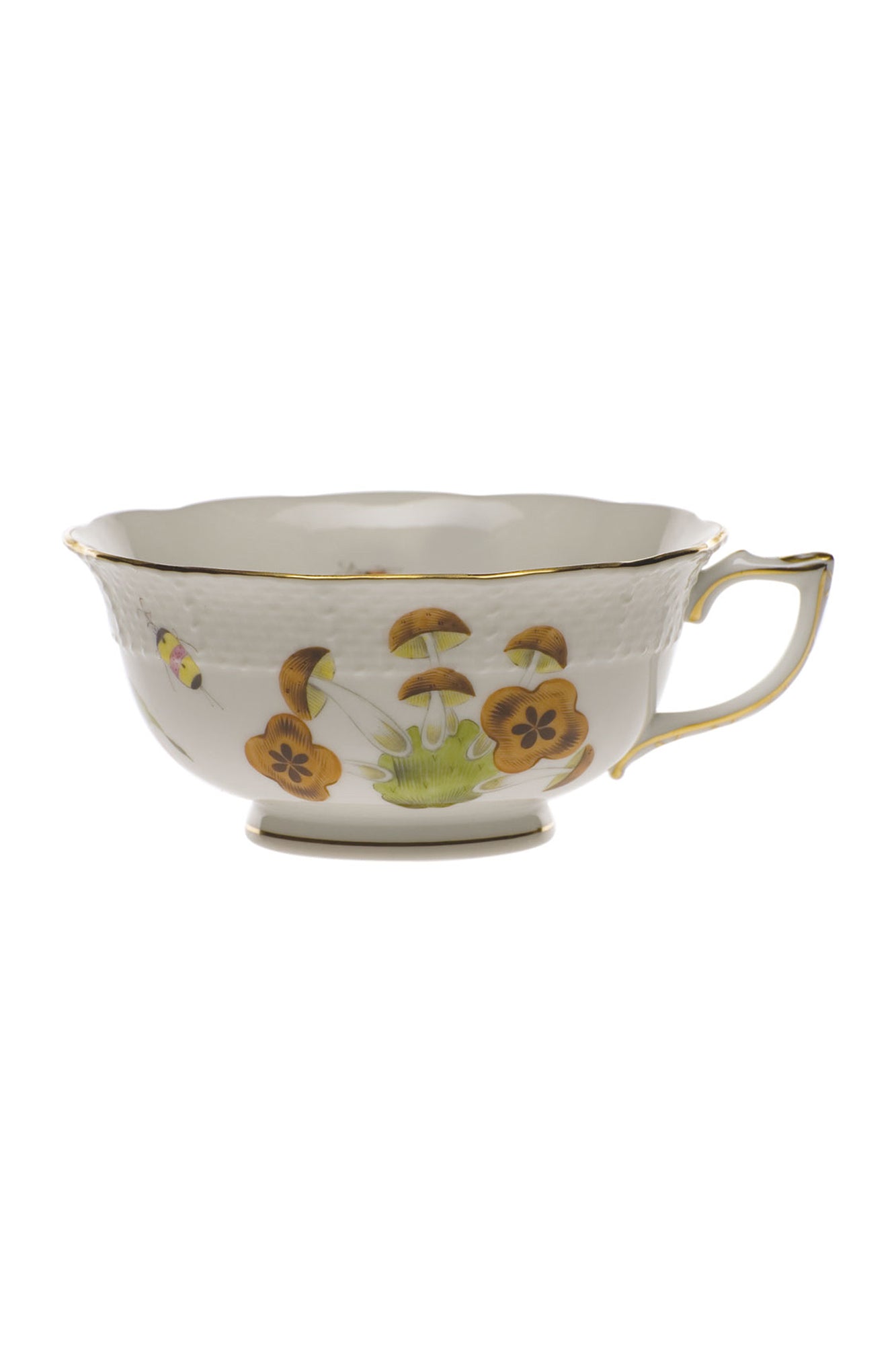 Market Garden designs on porcelain. Five piece place setting includes dinner plate, dessert plate, bread & butter plate and tea cup with saucer.