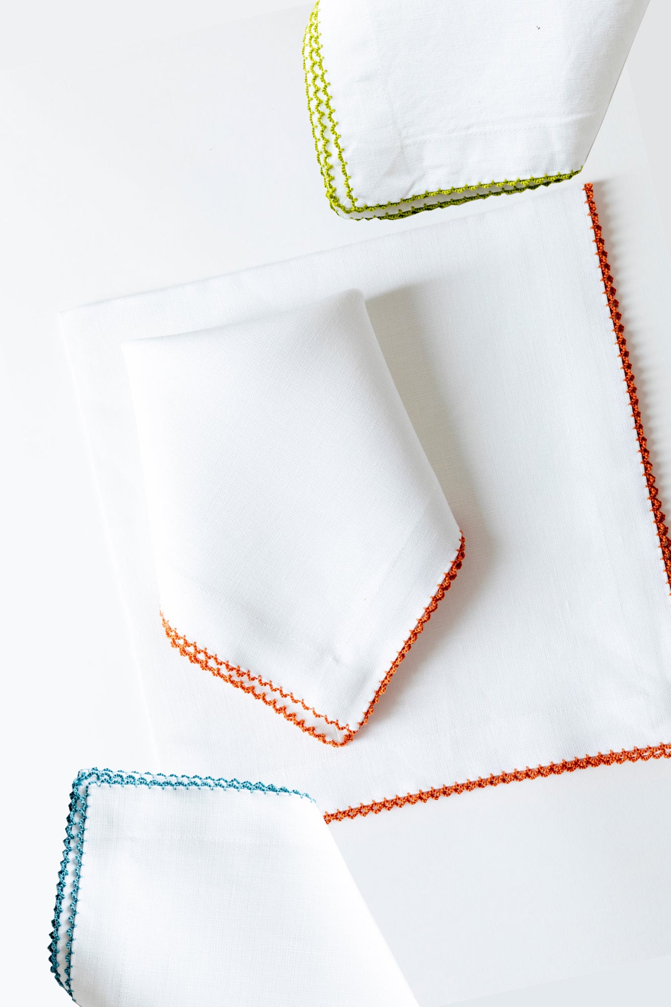 Linen dinner napkin with hand stitched Picot edge.