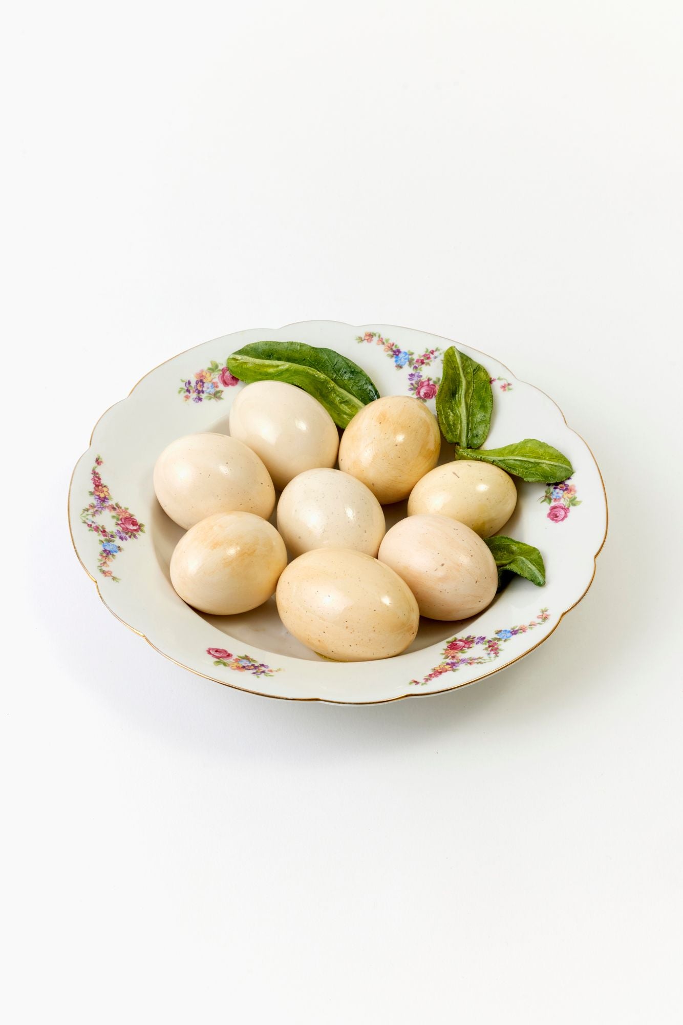 VINTAGE TROMPE L’OEIL DISHES.