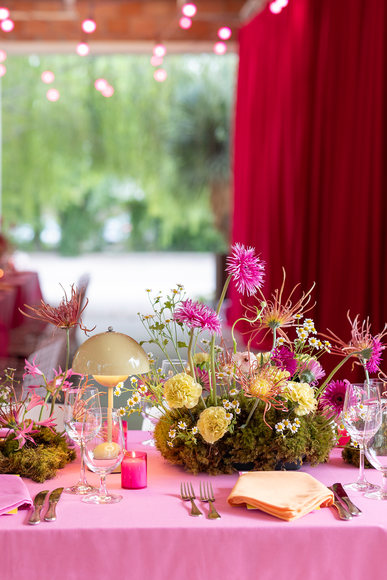 COLOR-BLOCK TABLECLOTH 