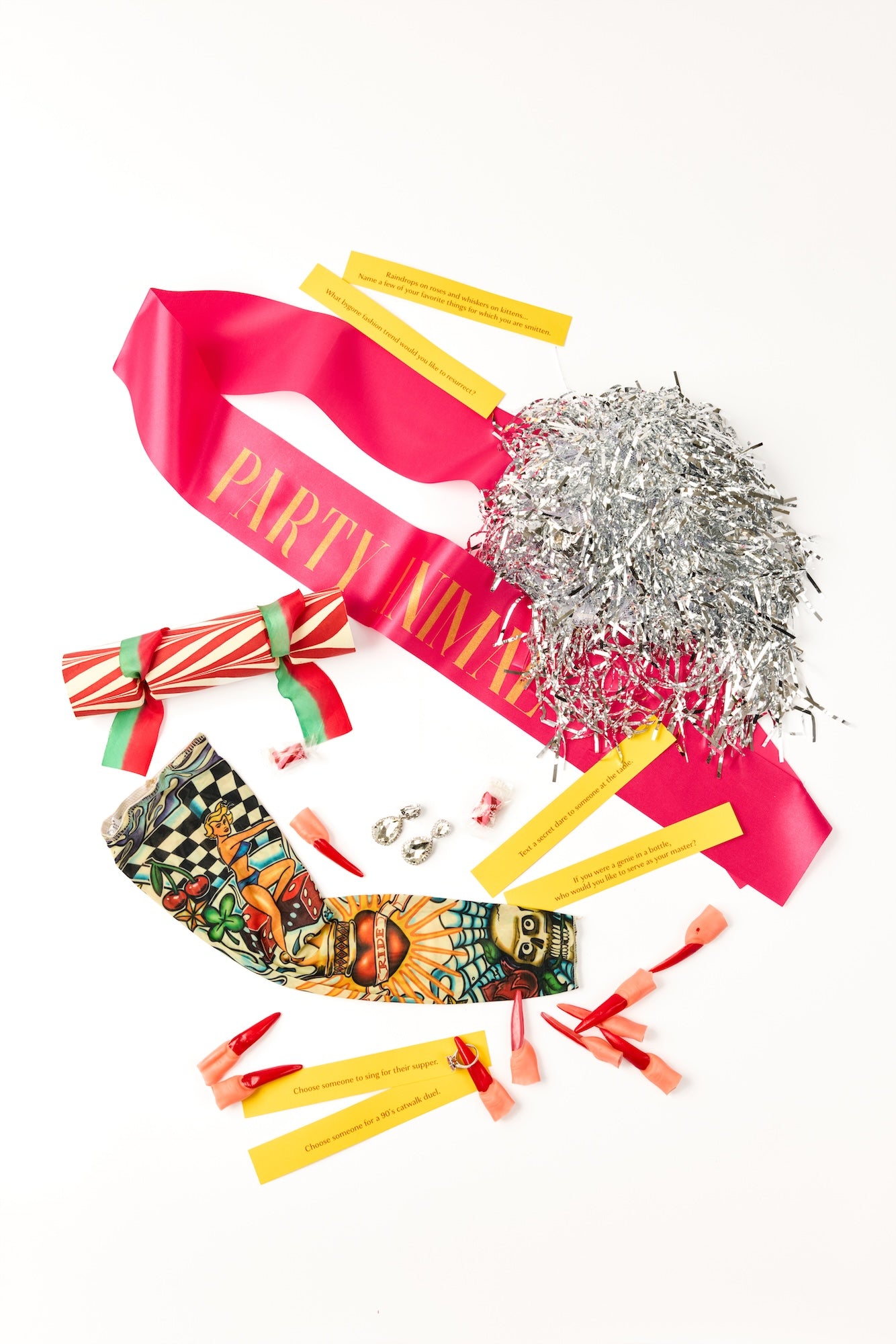 SET OF 6 MINTY MARBLED PARTY CRACKERS