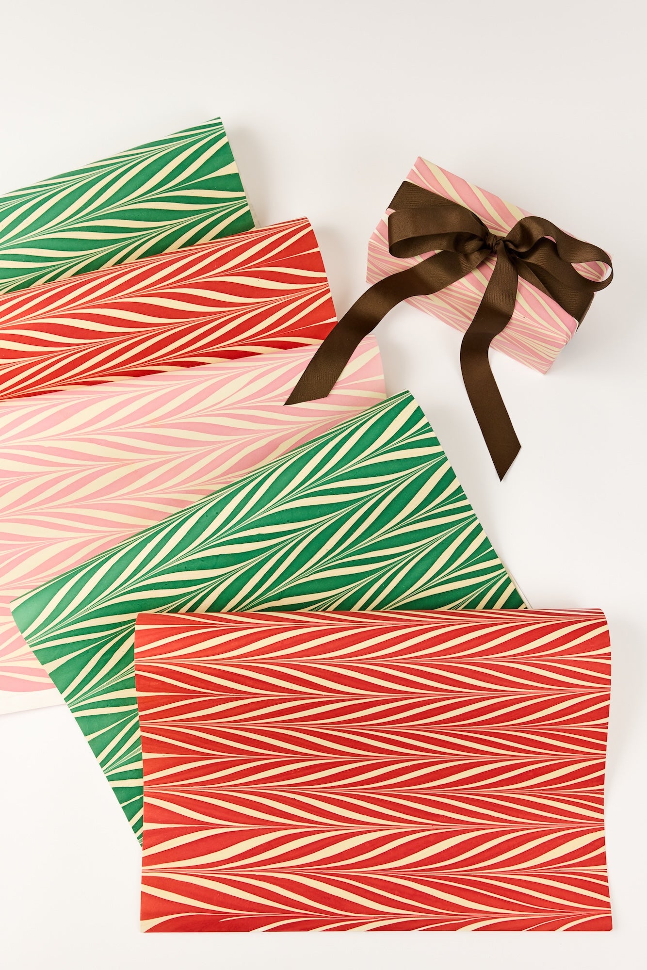 SET OF 6 MINTY MARBLED GIFT WRAP