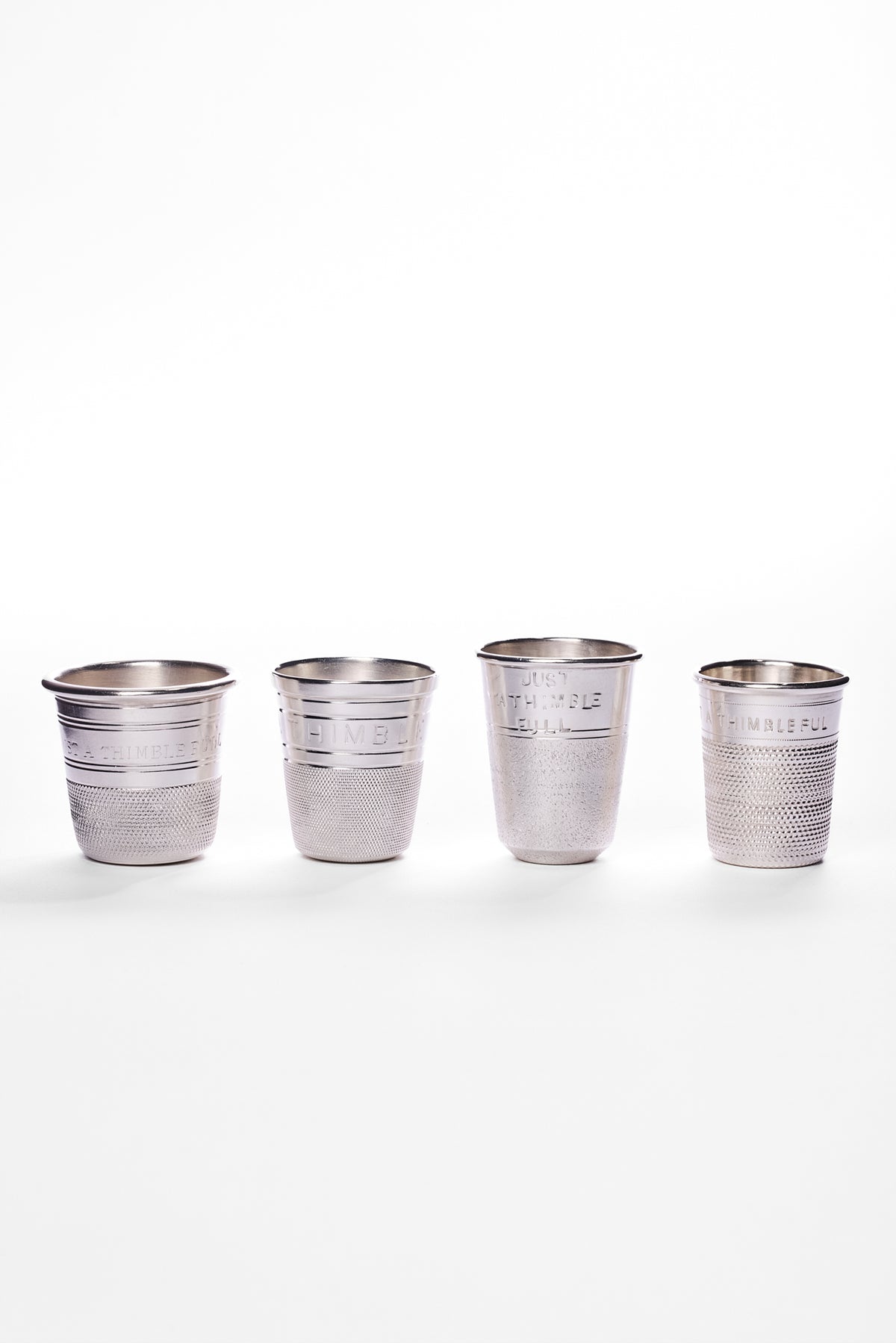 VINTAGE ENGLISH SILVER THIMBLE SHOT