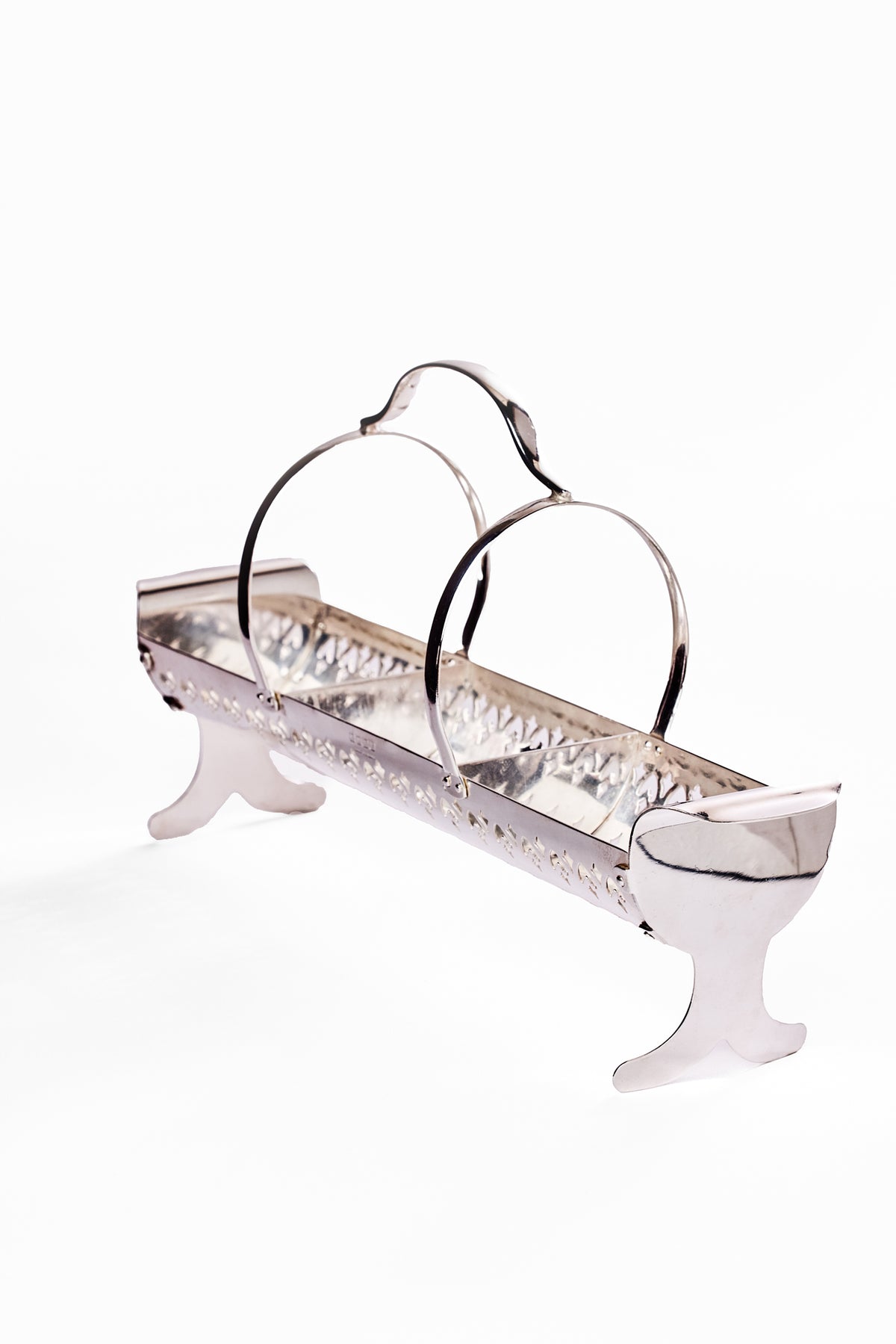 VINTAGE SILVER CRACKER BASKET