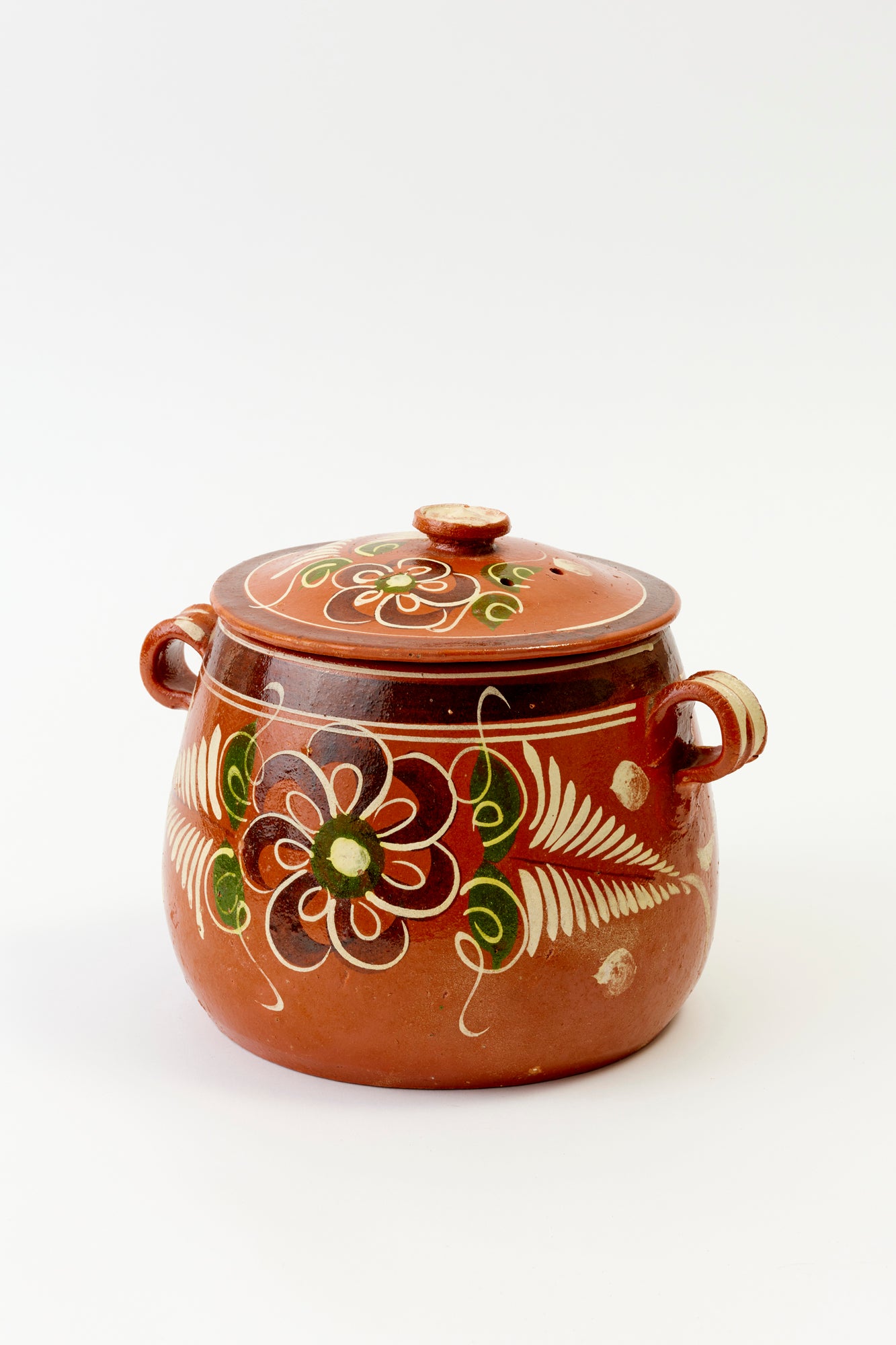 Vintage mexican ceramic bean pot.