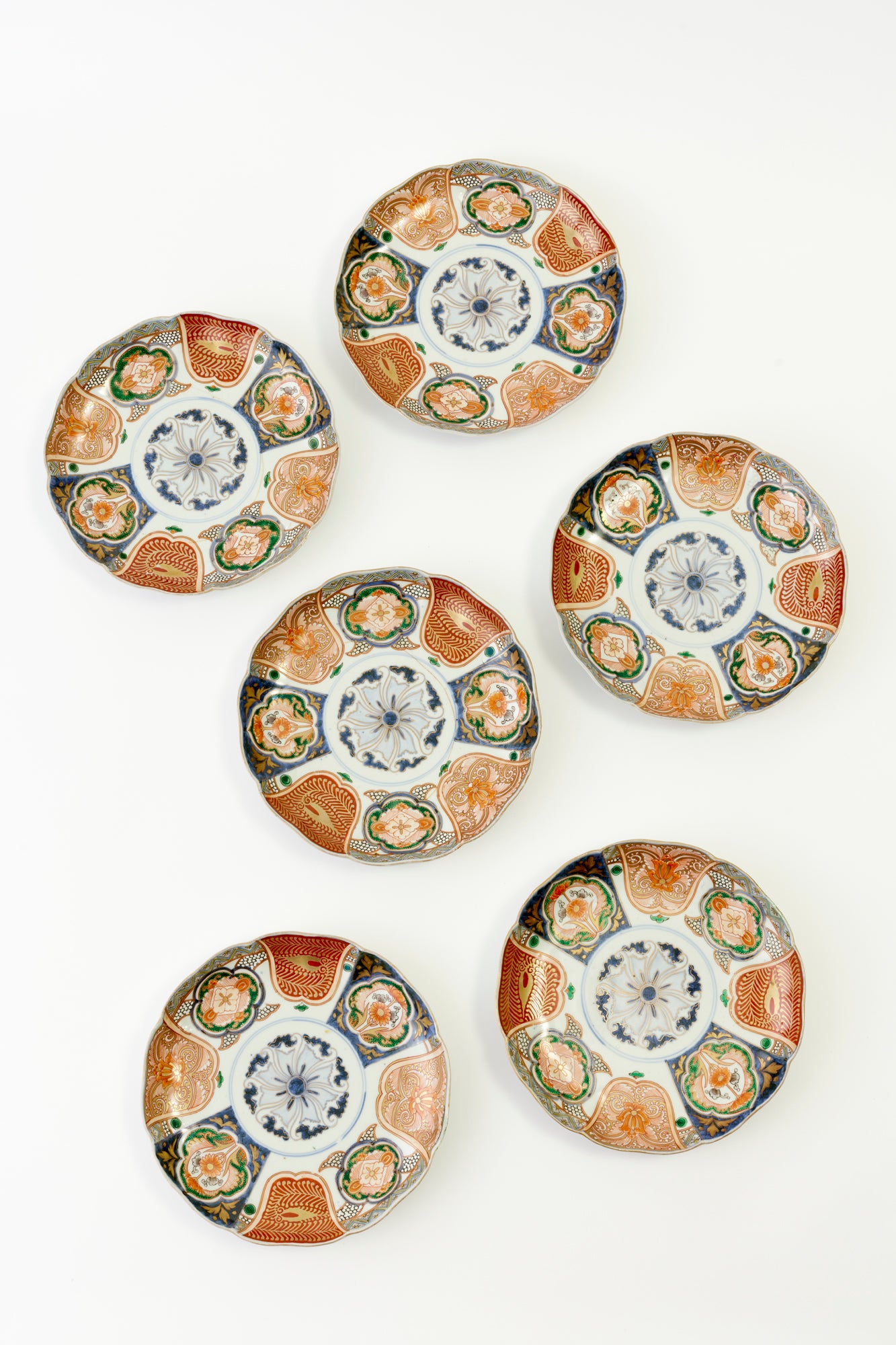 SET OF 6 ANTIQUE IMARI LUNCHEON PLATES