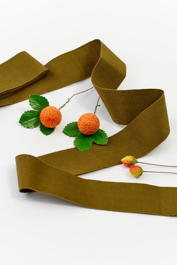 VINTAGE GIFT BAUBLES WITH OLIVE BEAUVAIS GROSGRAIN RIBBON