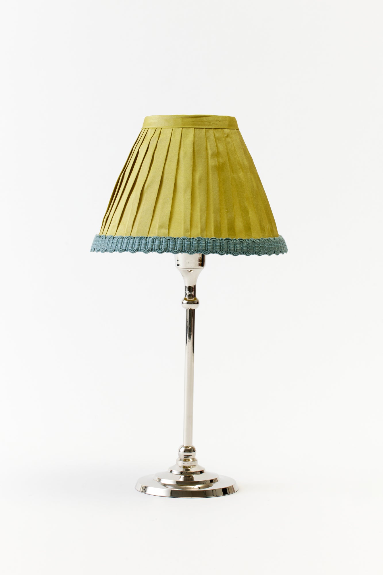 CHARTREUSE SILK TRIMMED TABLE LAMP SHADE