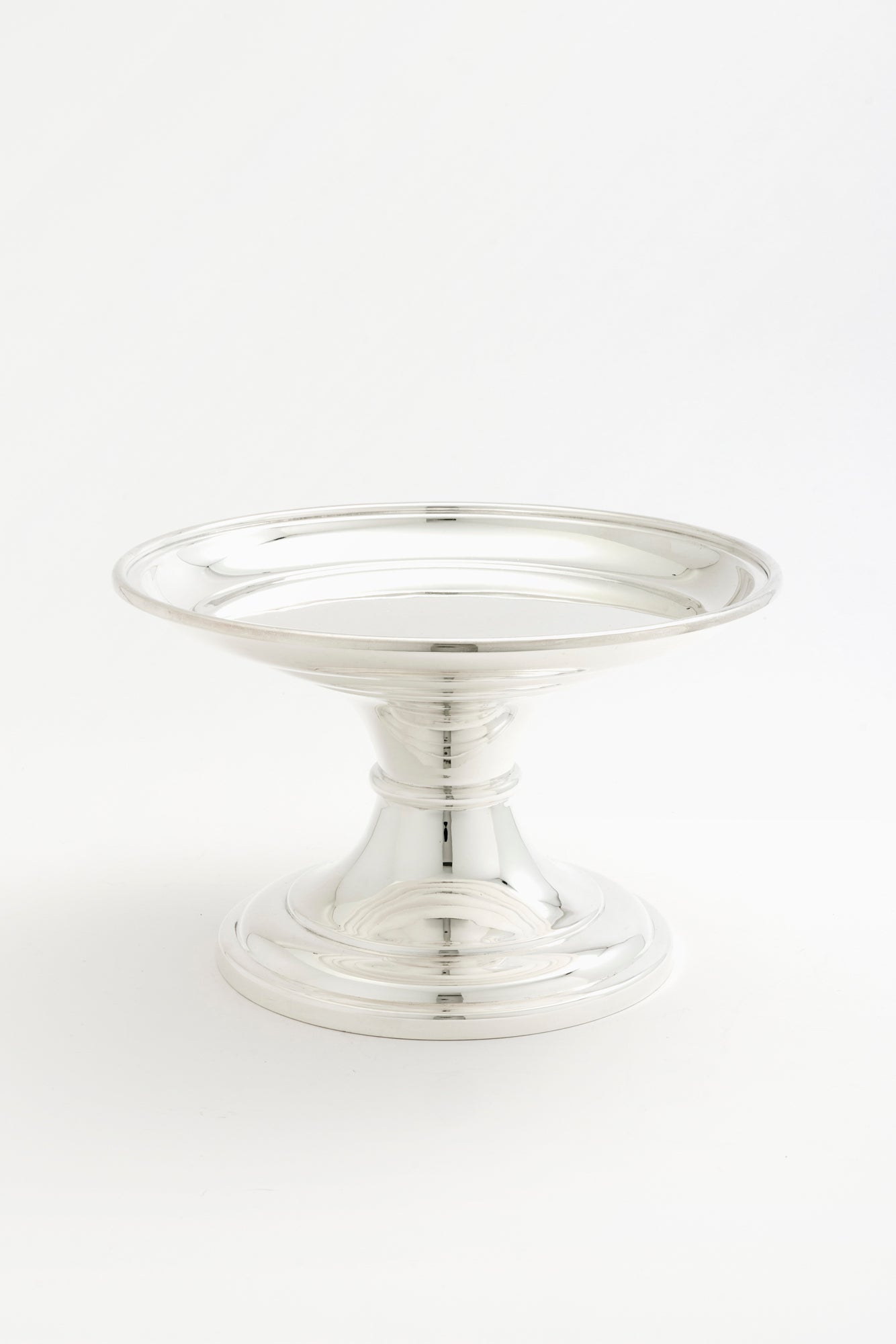 Vintage english tart or cake stand.