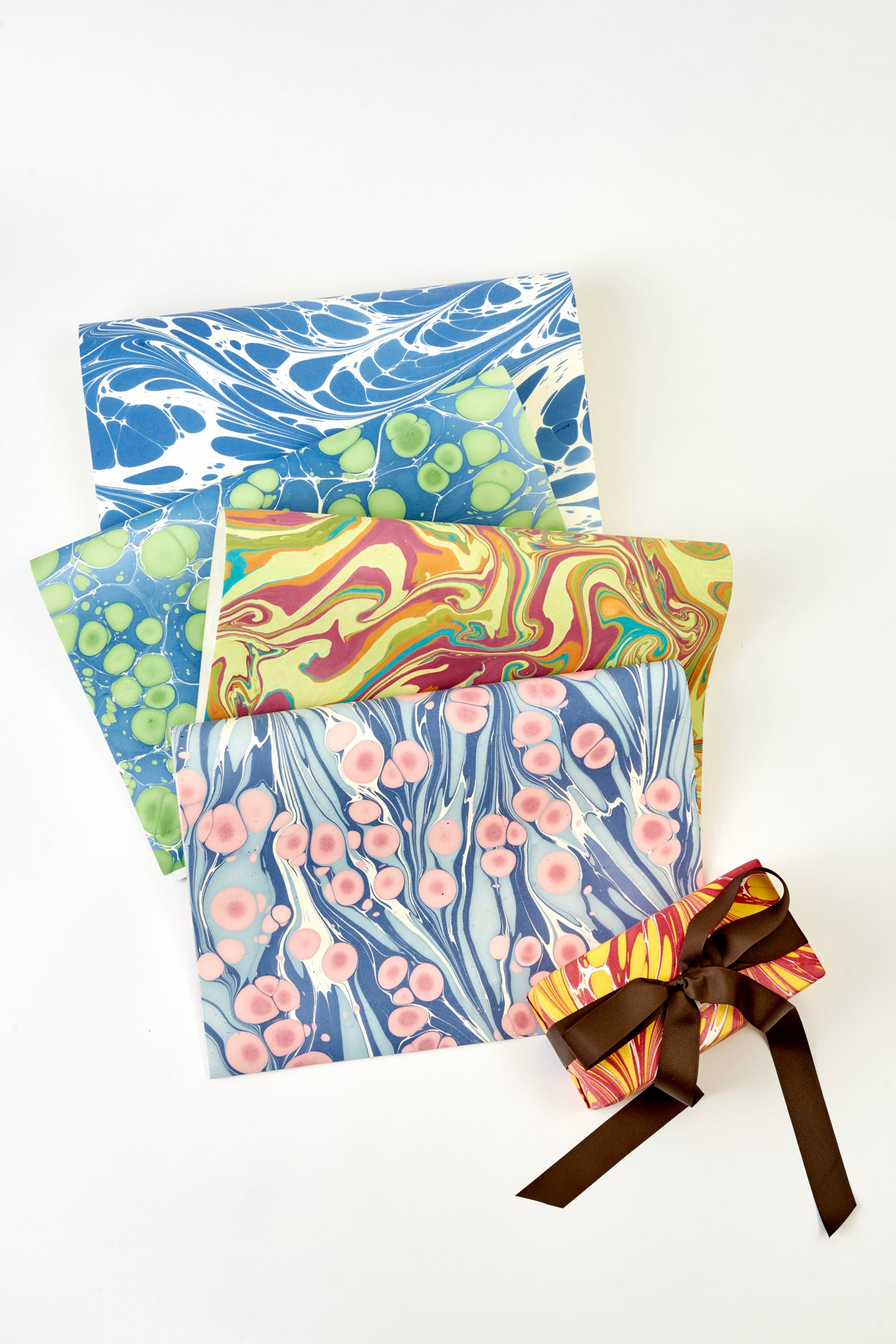 SET OF 5 MARBLED GIFT WRAP