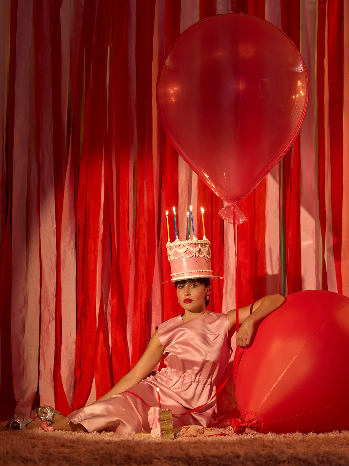 GIANT INFLATABLE BALLOONS