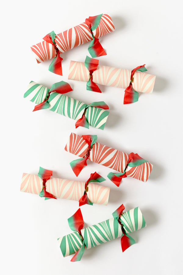 SET OF 6 MINTY MARBLED PARTY CRACKERS