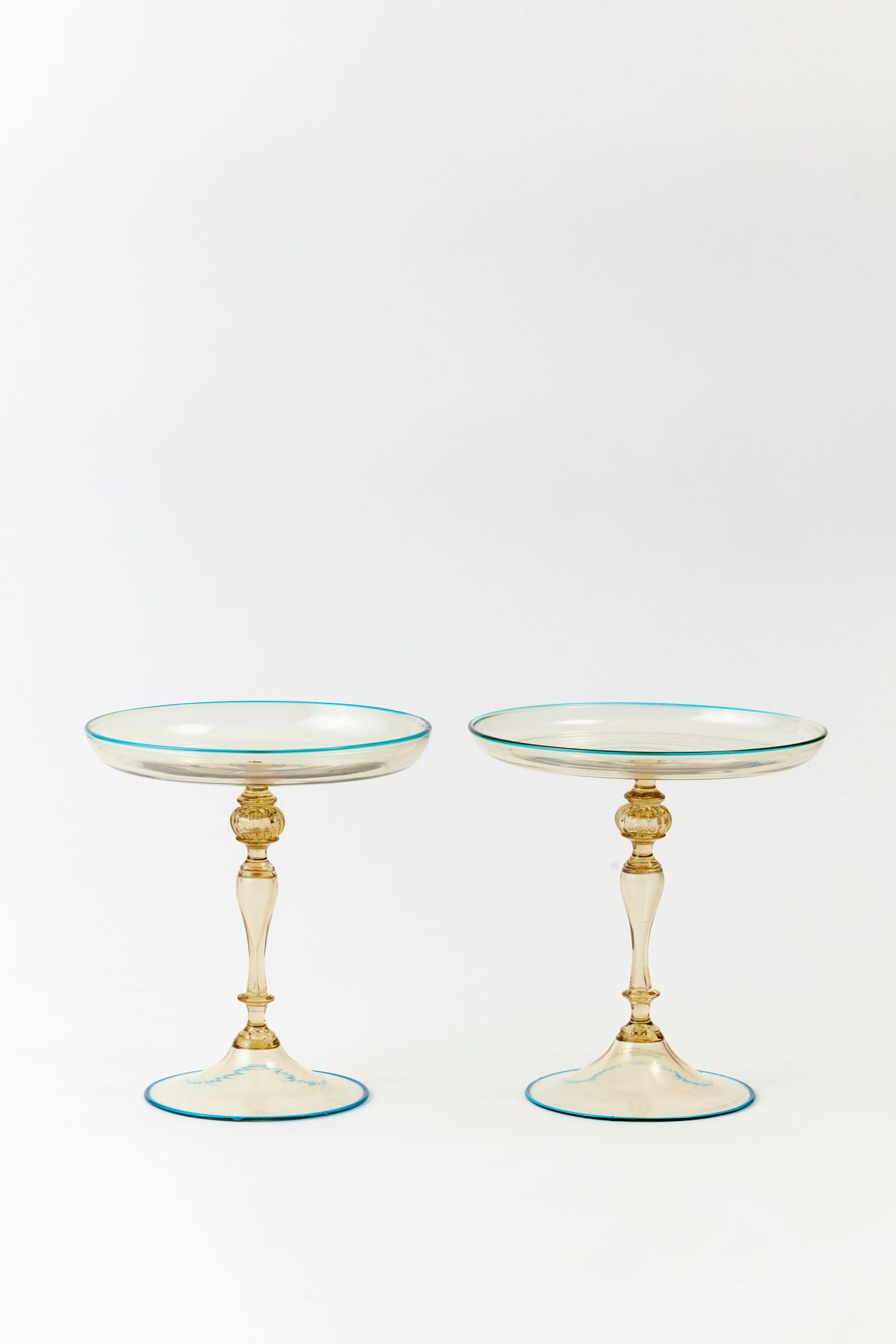 PAIR OF VINTAGE VENETIAN SALVIATI COMPOTES, C. 1920.