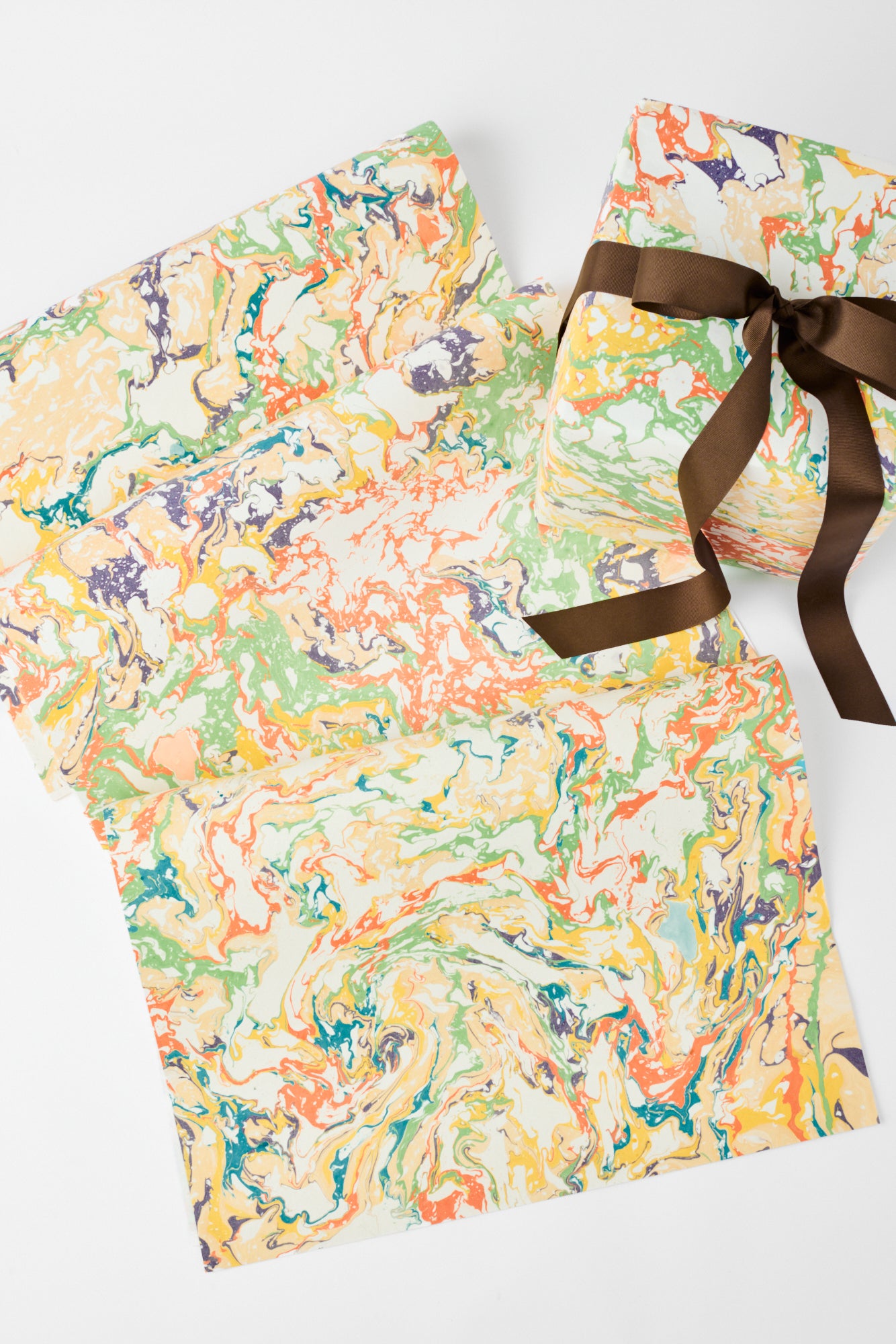 SET OF 4 CRAYON MARBLED GIFT WRAP