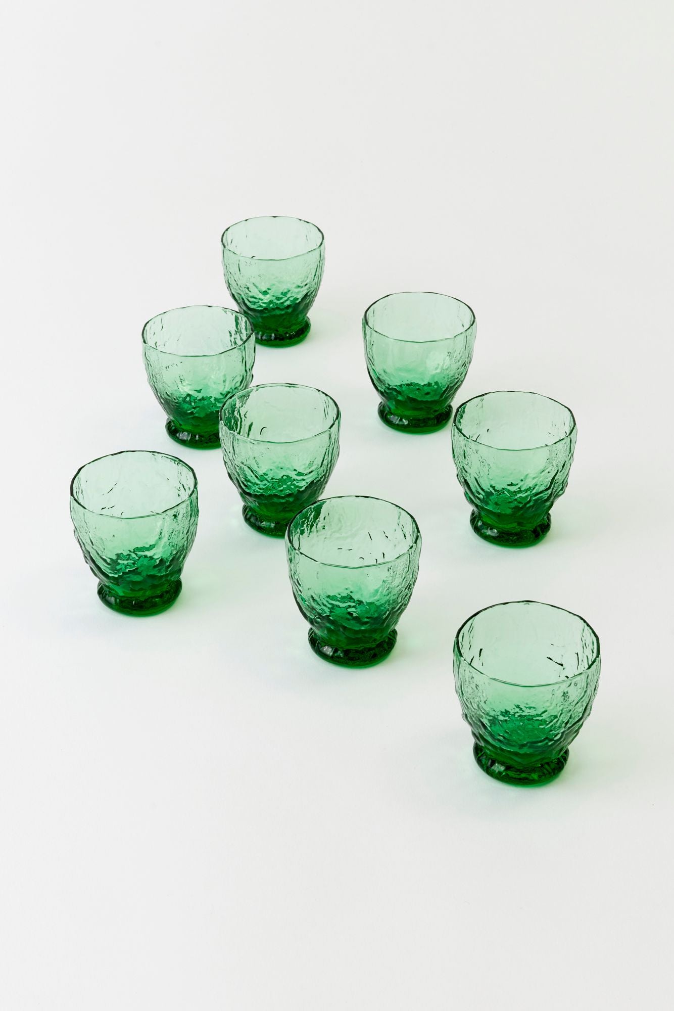 SET OF 8 VINTAGE CRINKLE FOOTED TUMBLERS.