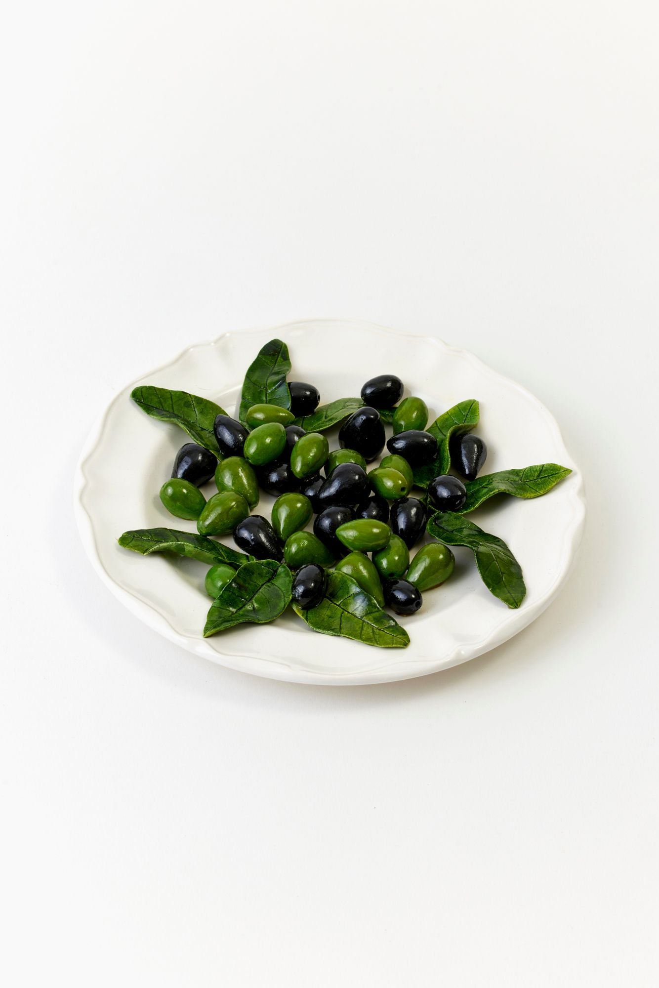 VINTAGE TROMPE L’OEIL DISHES.
