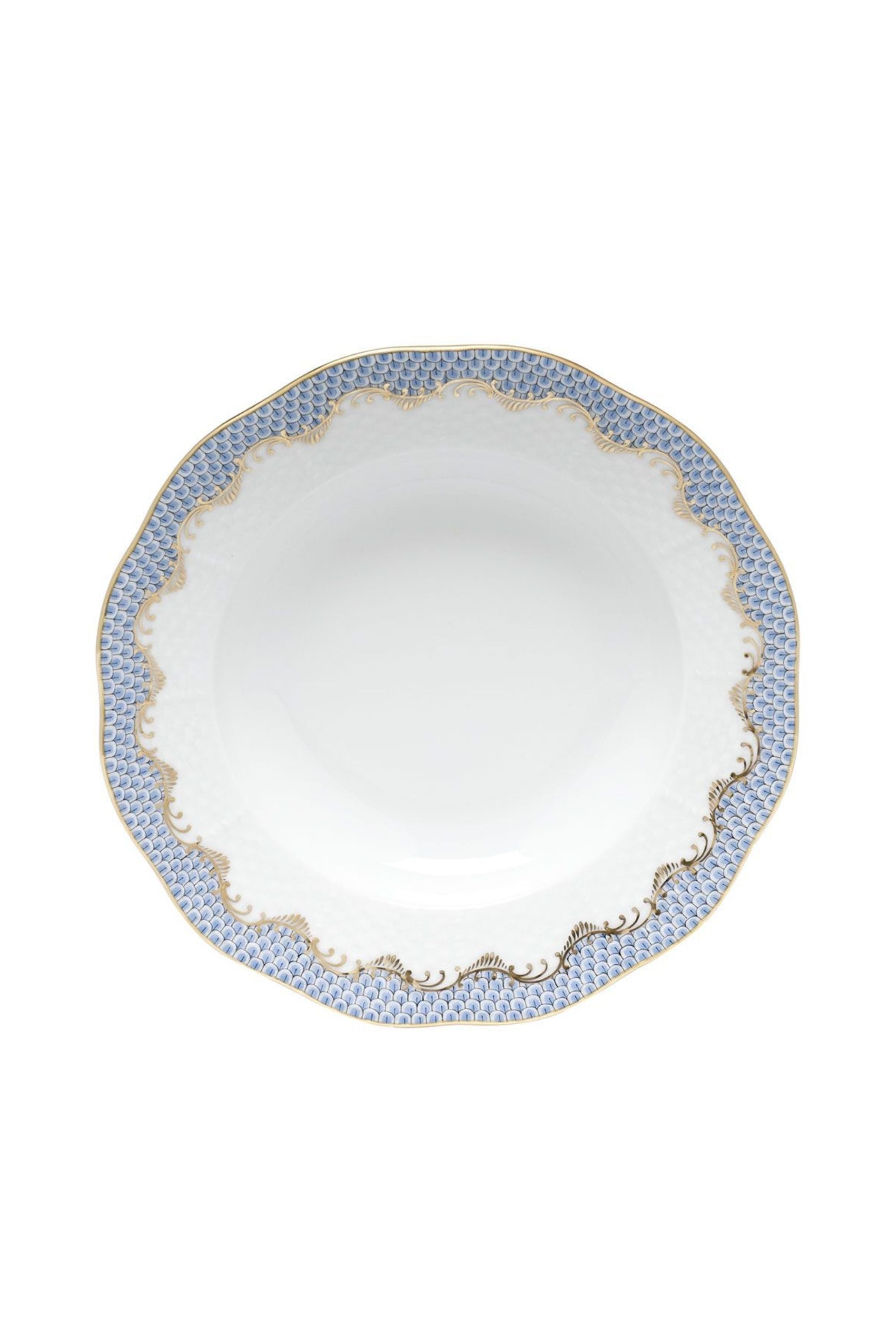 FISH SCALE LIGHT BLUE DINNERWARE