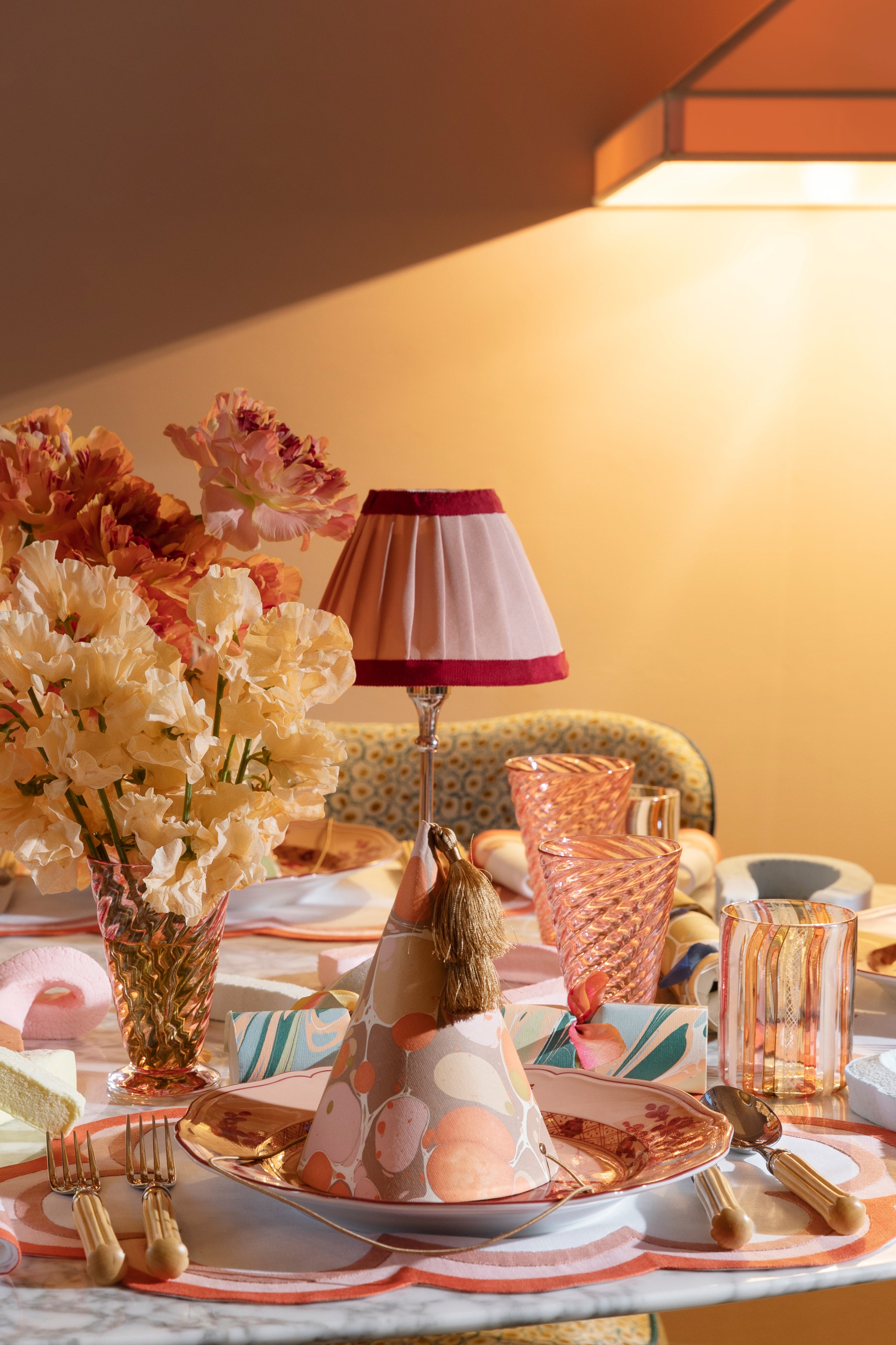 A VERY MERRY UN-BIRTHDAY TABLE FOR 8