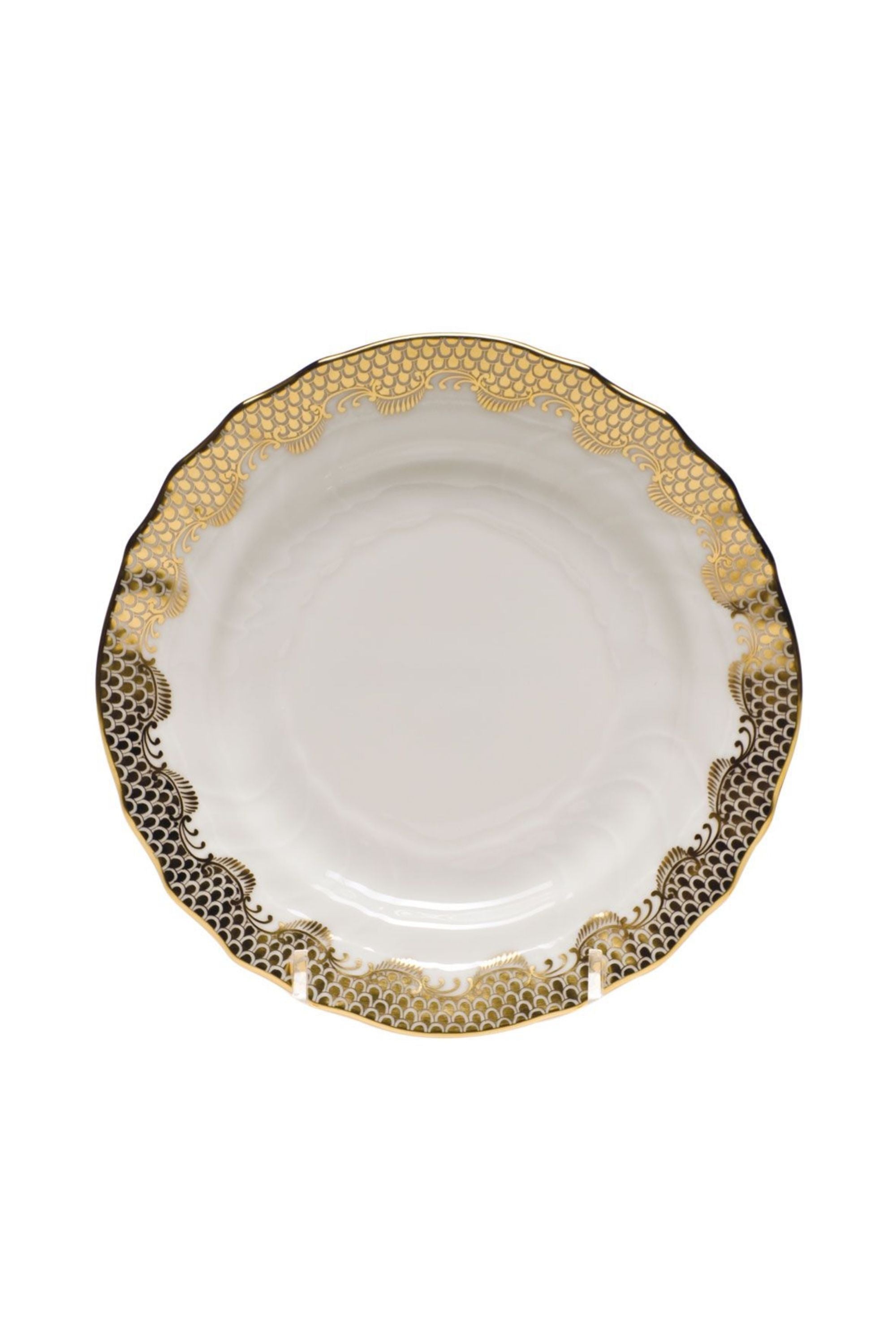 FISH SCALE GOLD DINNERWARE