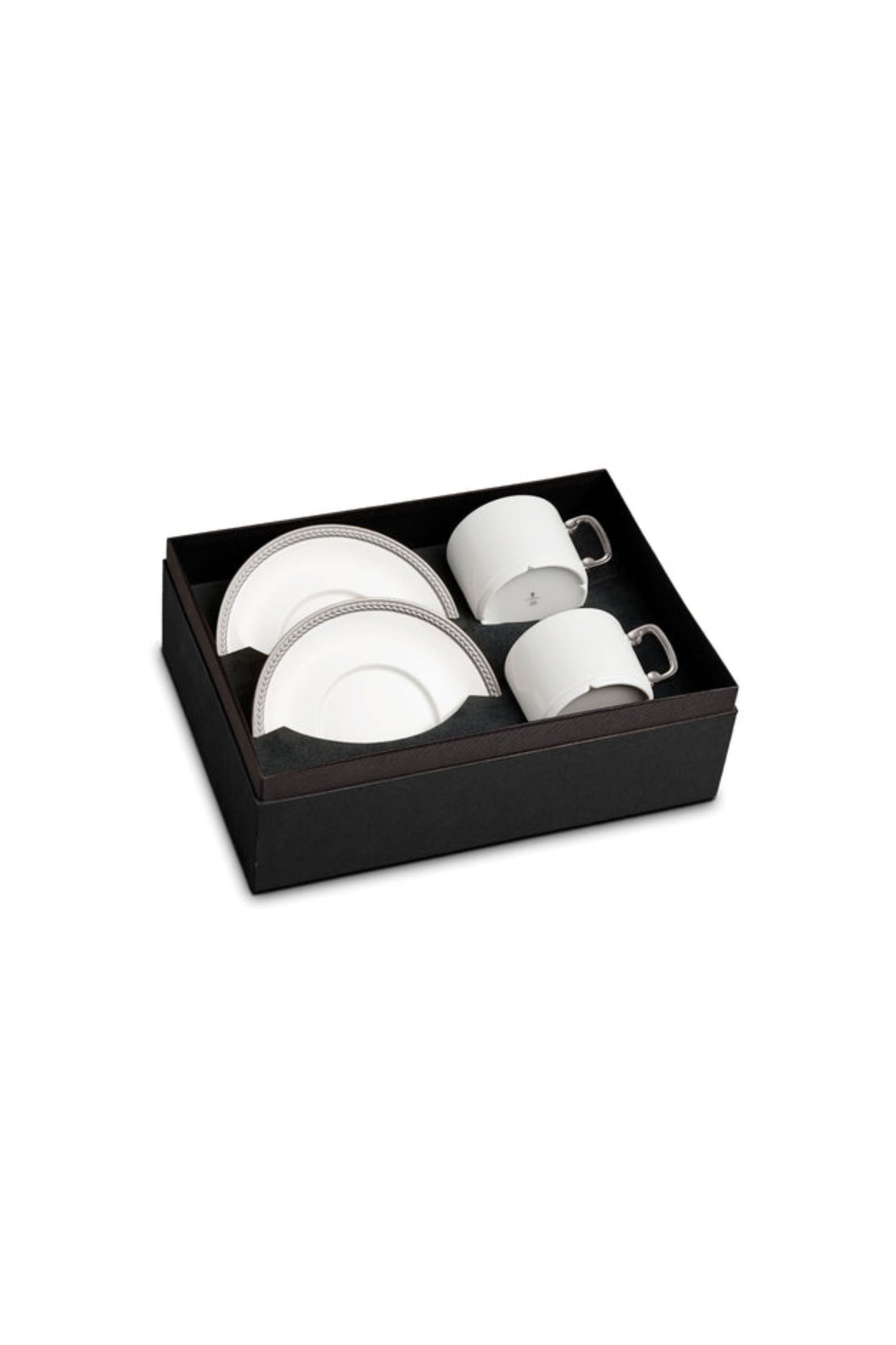 SOIE TRESSEE WHITE DINNERWARE