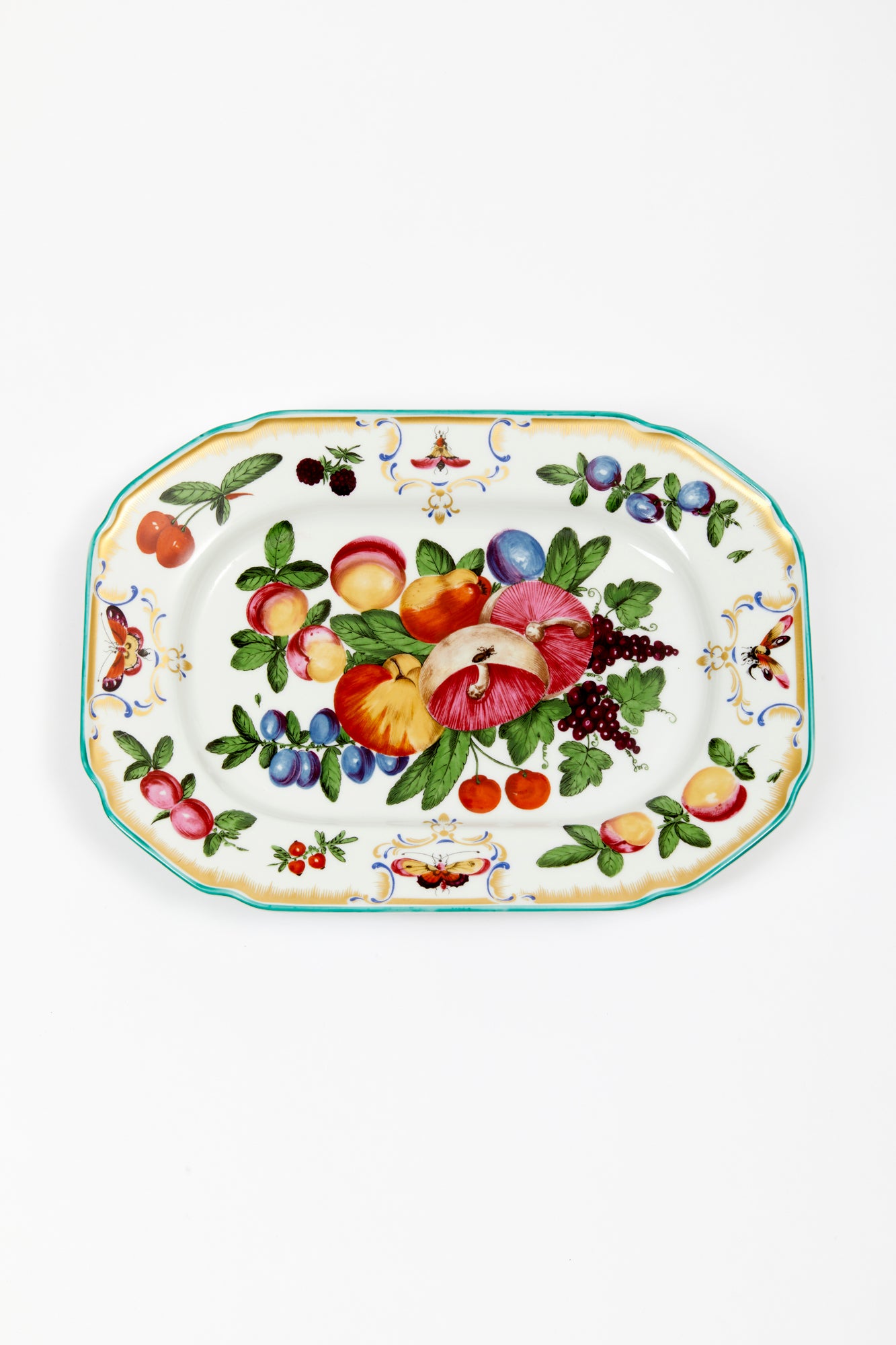 The dinner service platter was originally made for William Henry, Duke of Gloucester, circa 1770. 