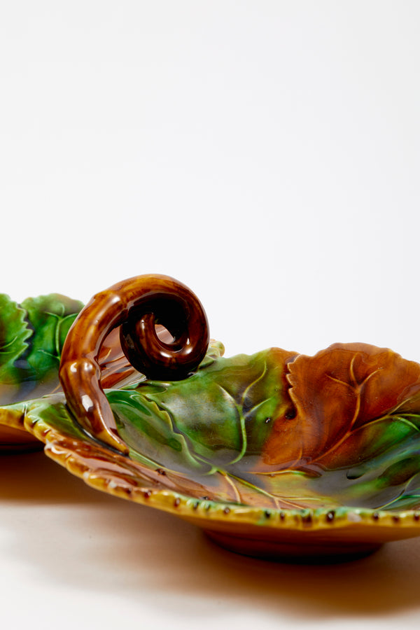 VINTAGE MAJOLICA DOUBLE LEAF DISH