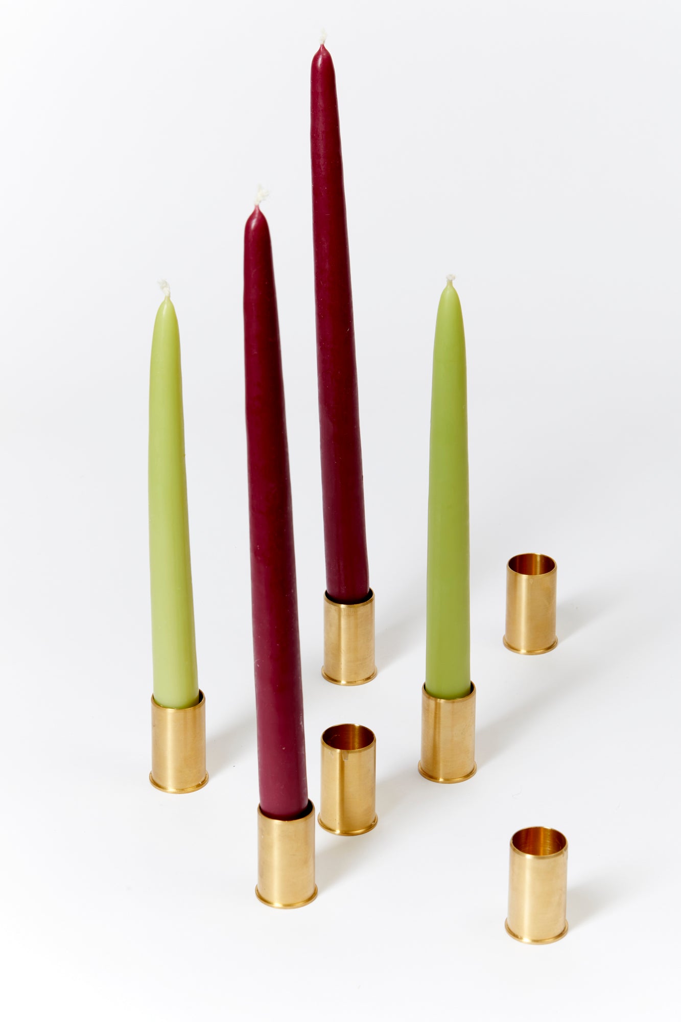 MINIMAL BRASS CANDLE HOLDER Houses Parties   ECOM 20210916 AK141 